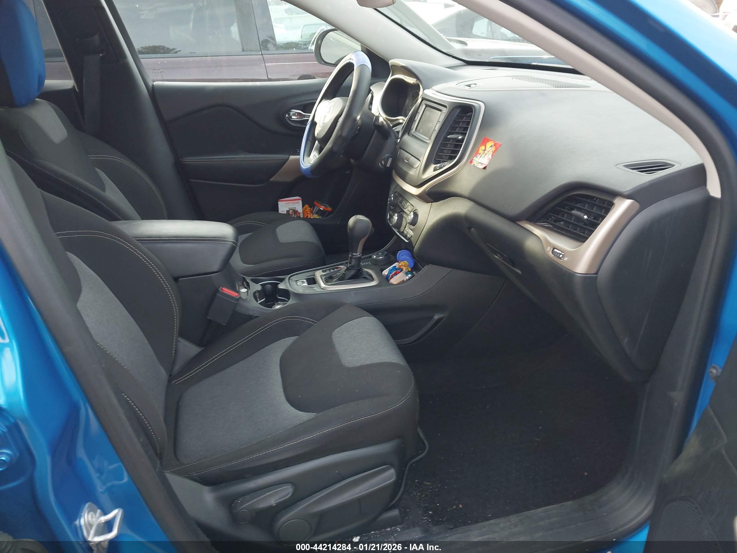 JEEP CHEROKEE image 5