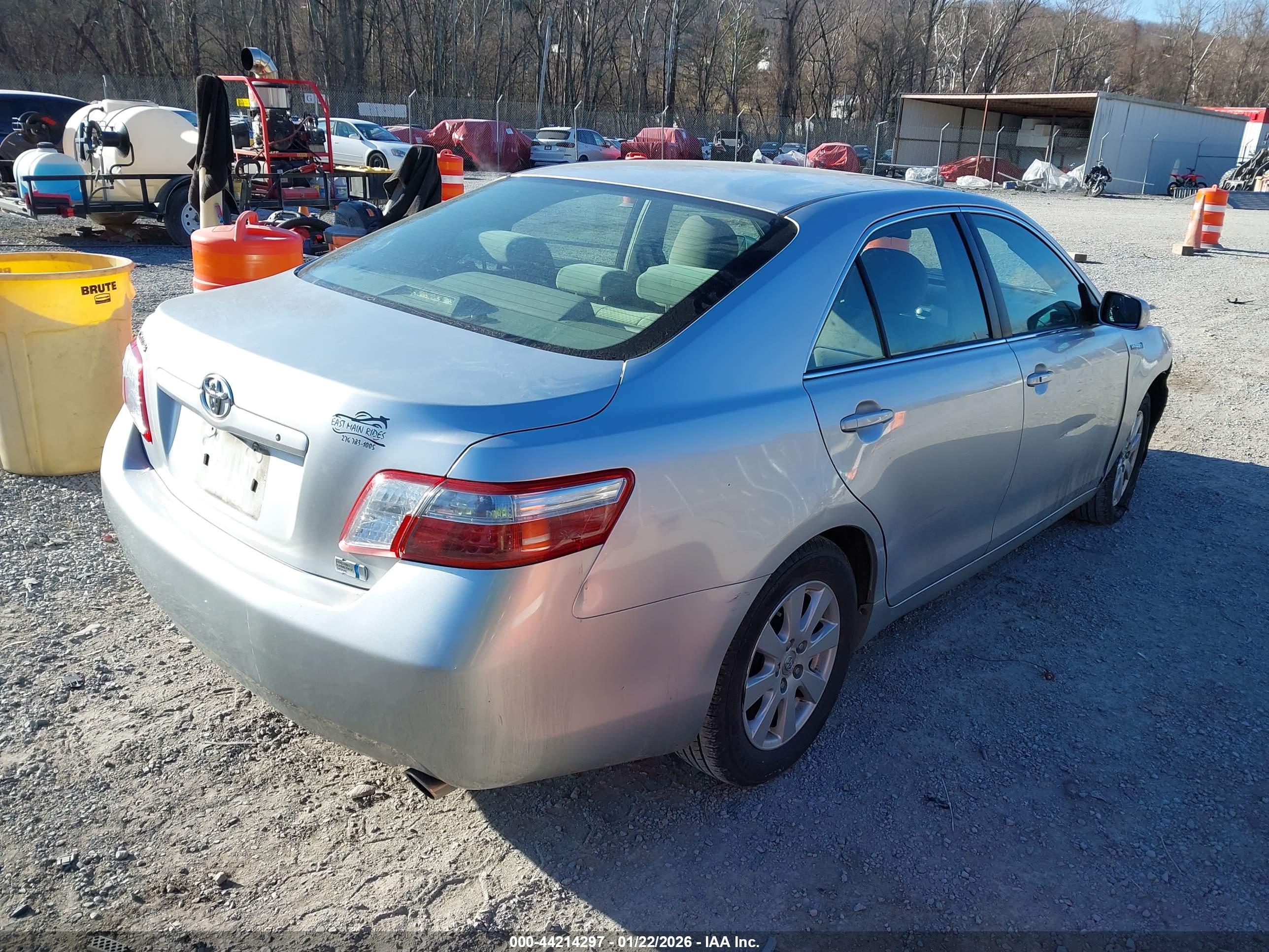 TOYOTA CAMRY image 4