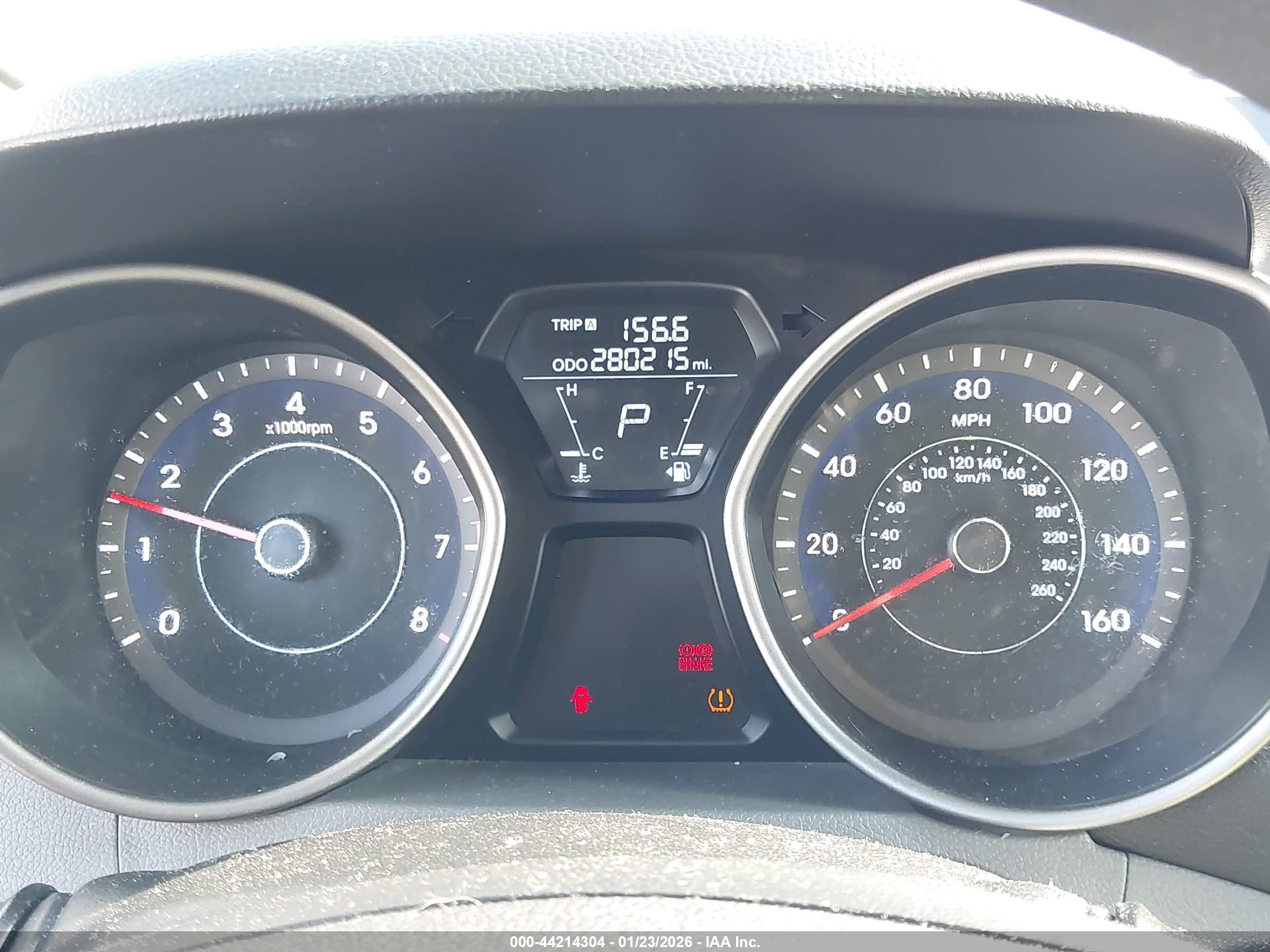 HYUNDAI ELANTRA image 7