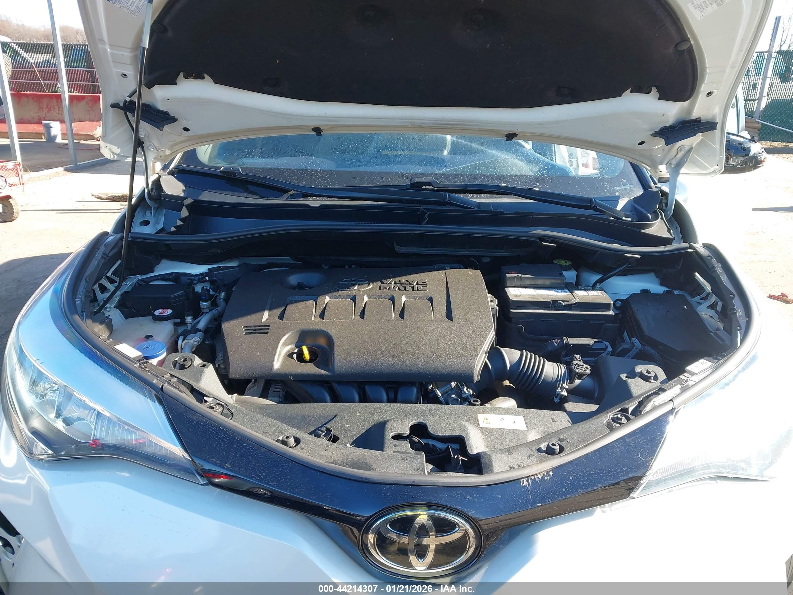 TOYOTA C-HR image 10