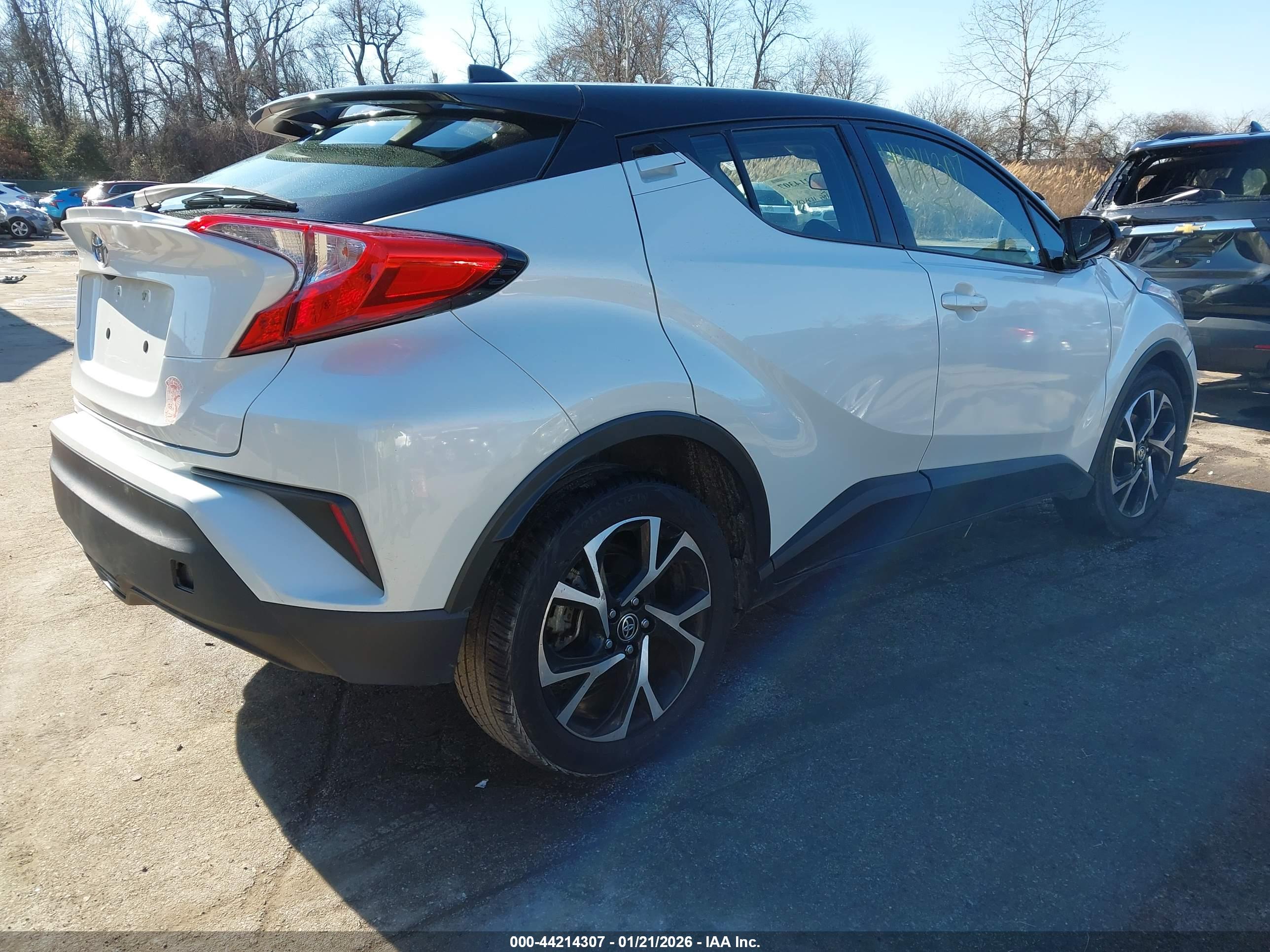 TOYOTA C-HR image 4