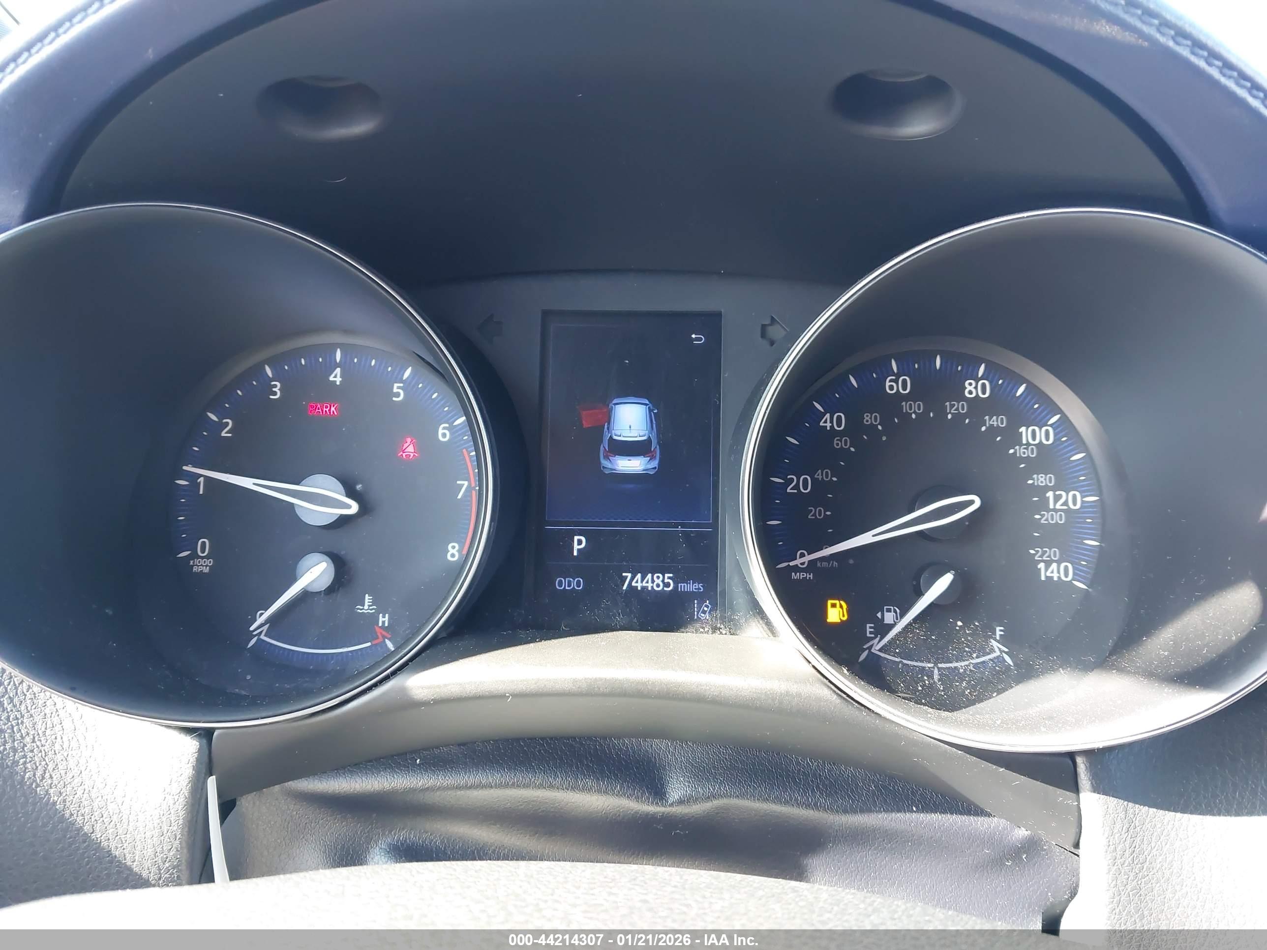 TOYOTA C-HR image 7