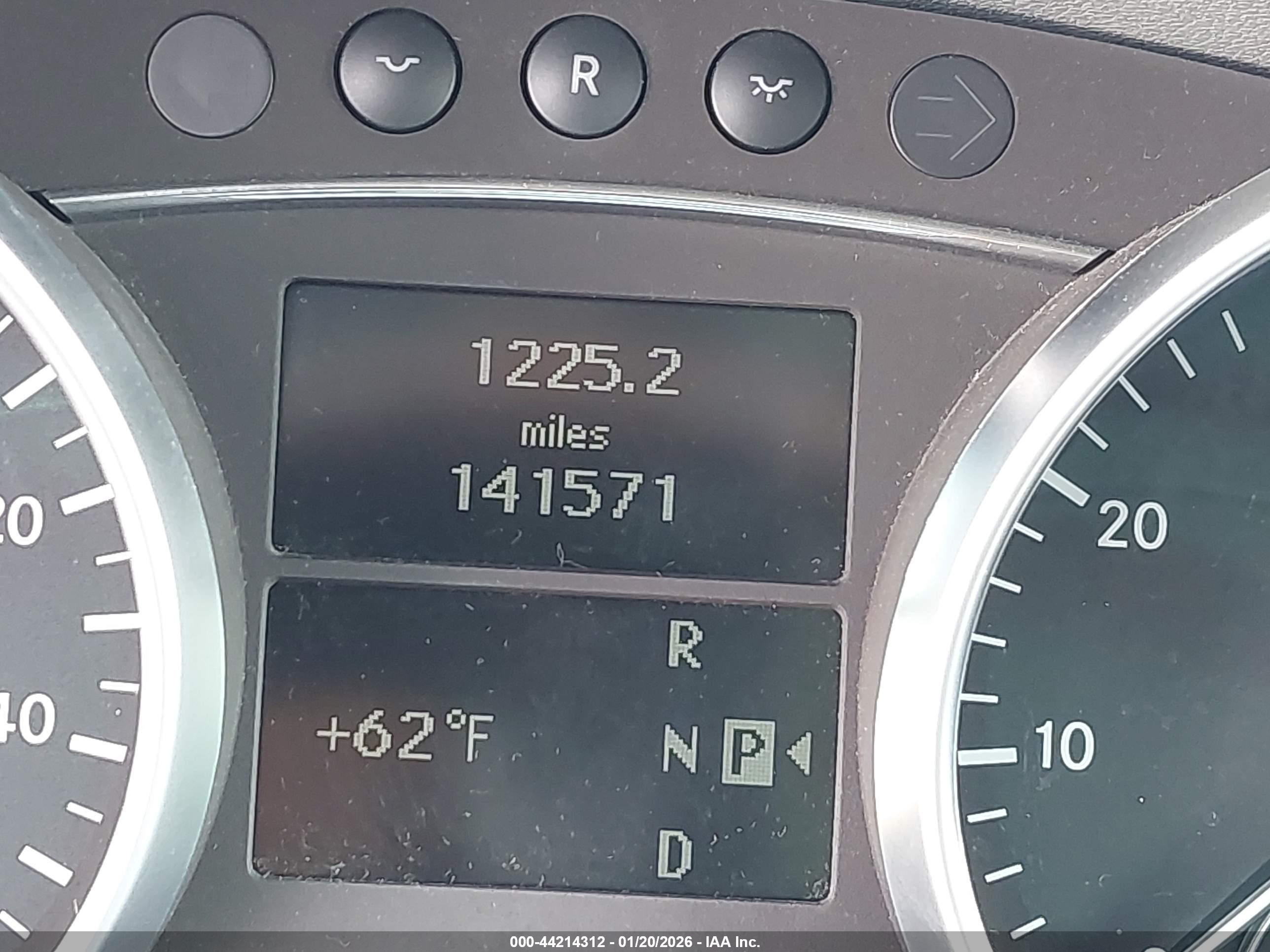 MERCEDES-BENZ ML image 7