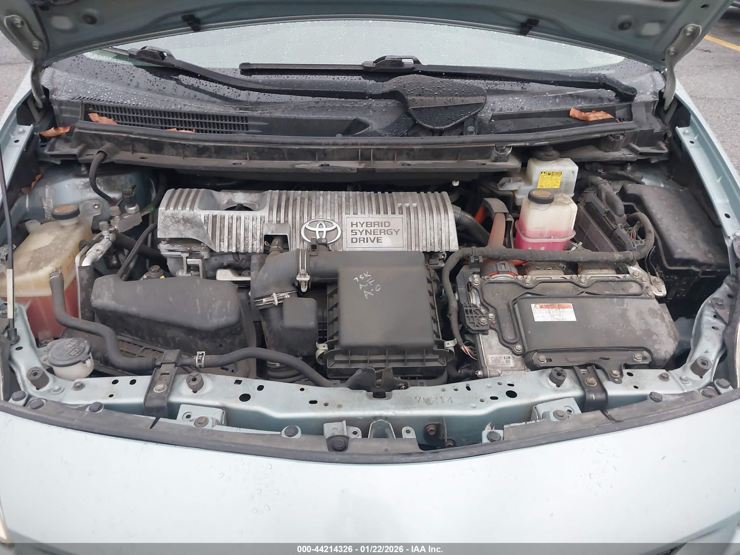 TOYOTA PRIUS image 10
