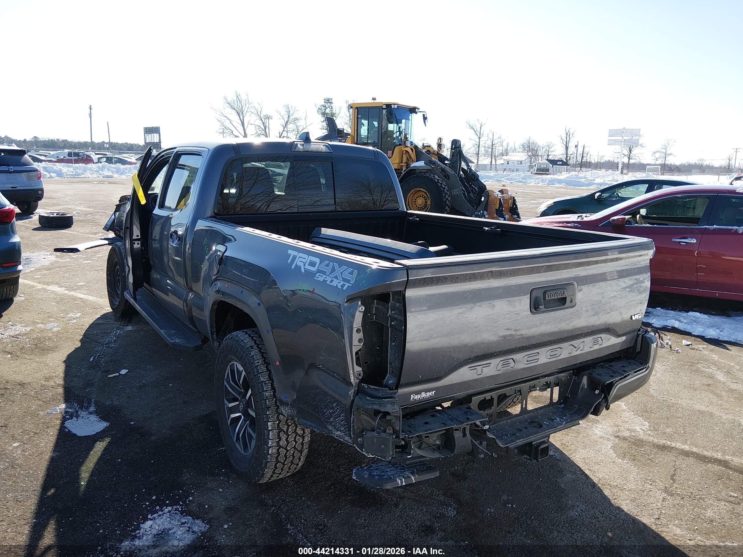 TOYOTA TACOMA image 3