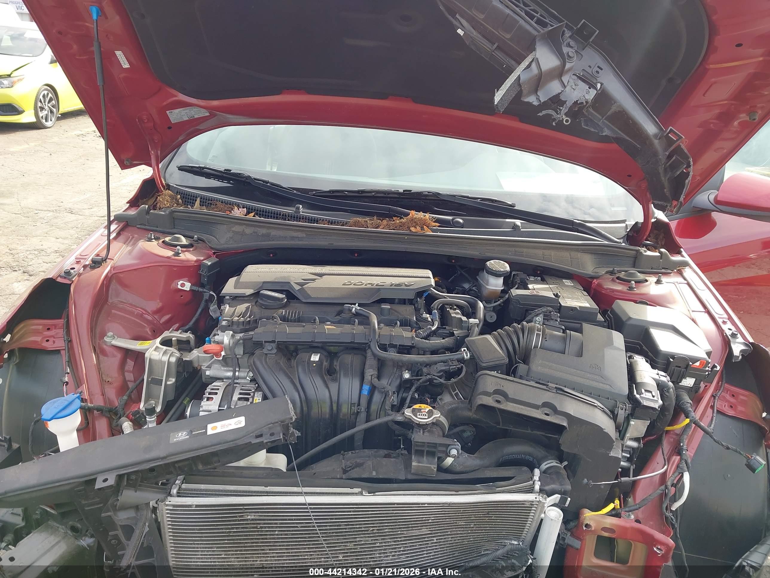 HYUNDAI ELANTRA image 10
