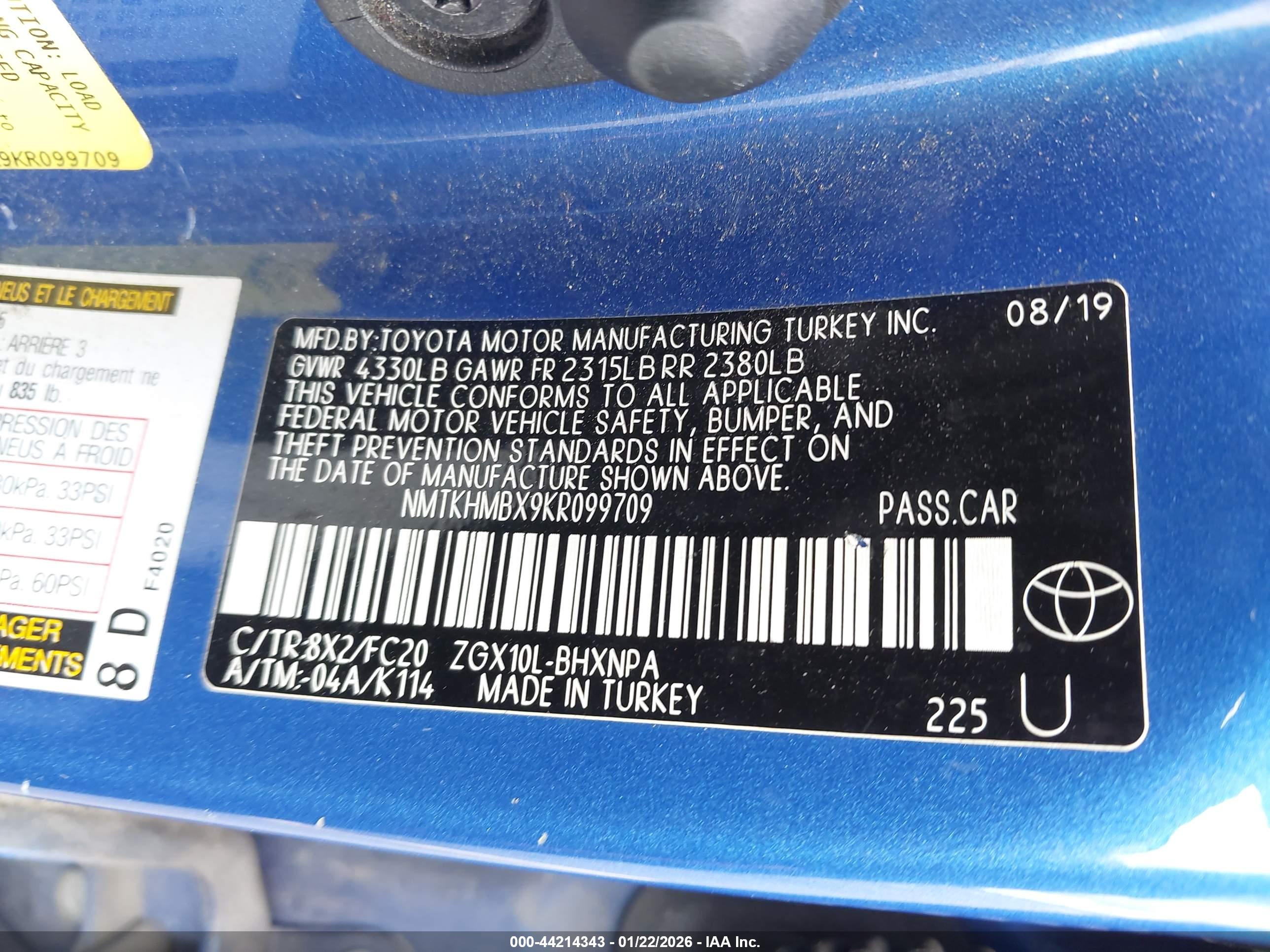 TOYOTA C-HR image 9