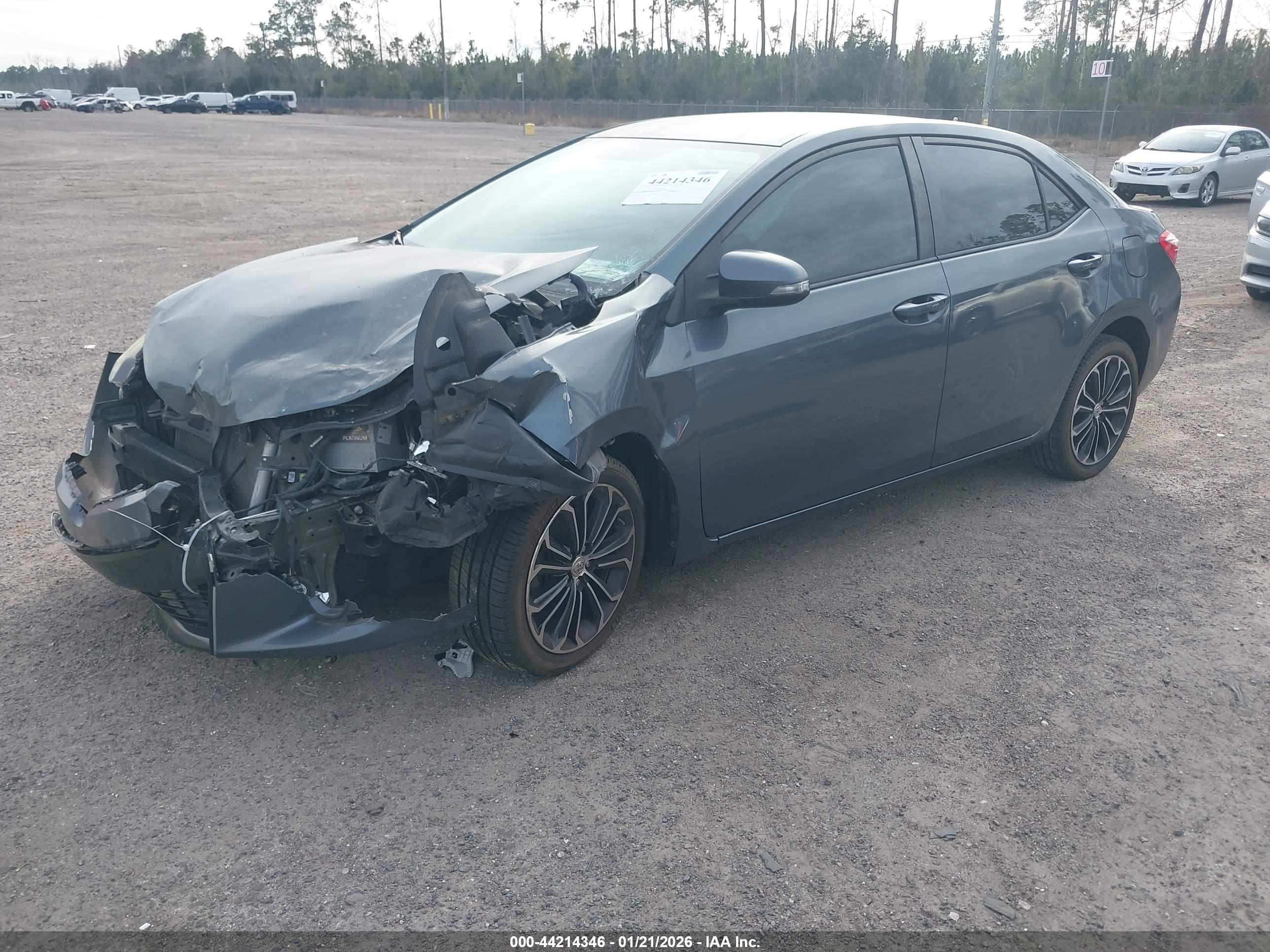 TOYOTA COROLLA image 2