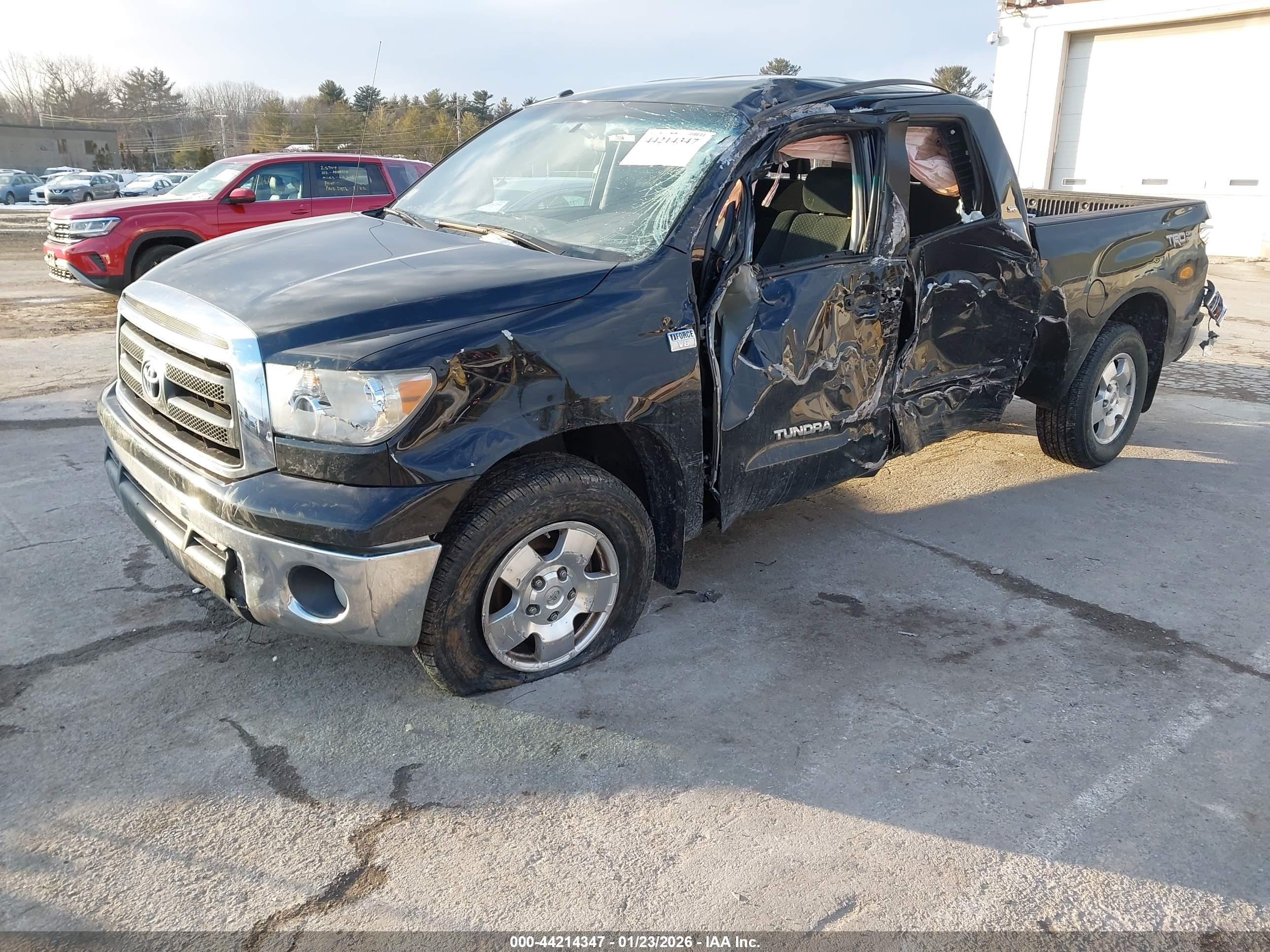 TOYOTA TUNDRA image 2