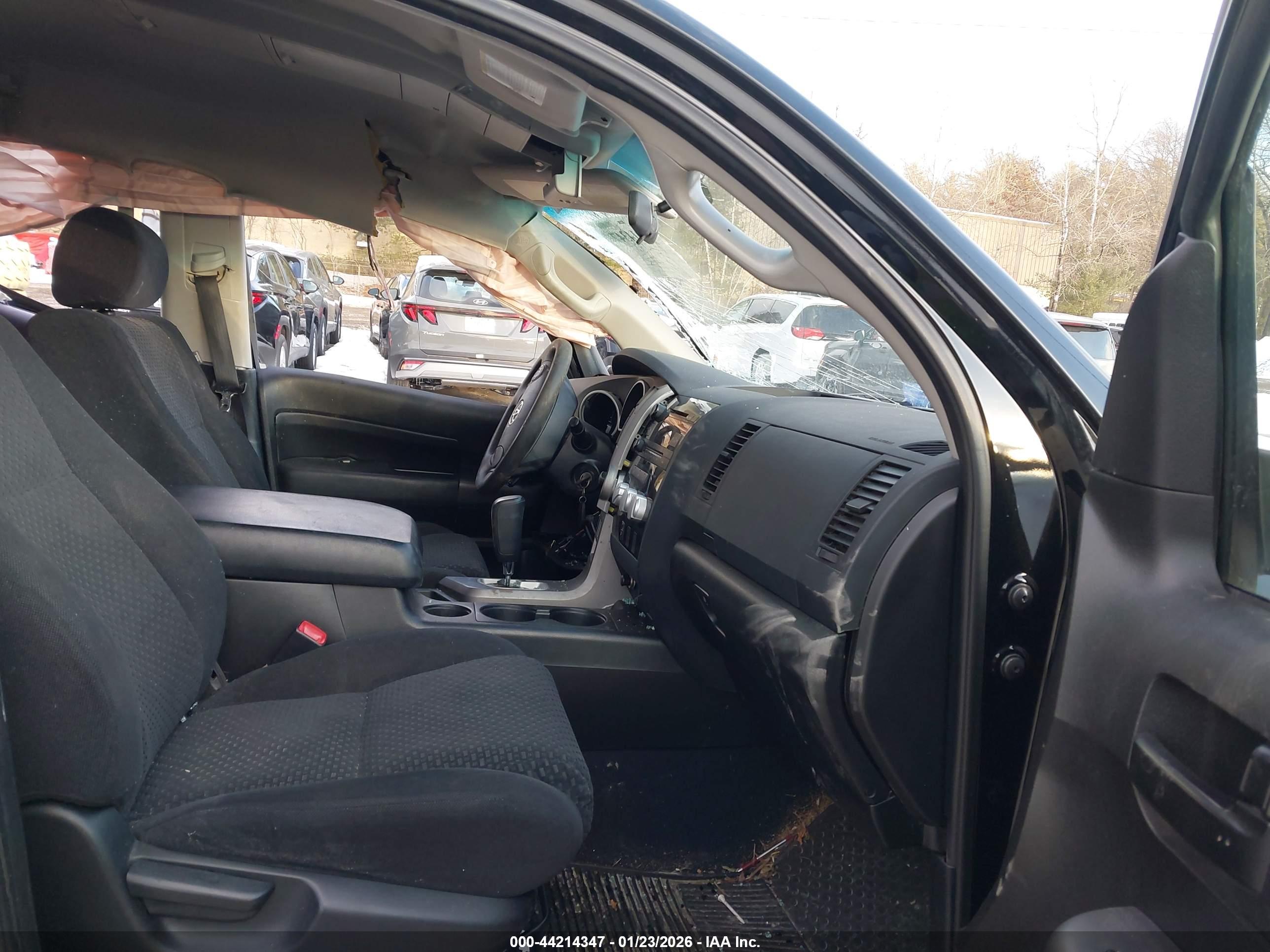 TOYOTA TUNDRA image 5