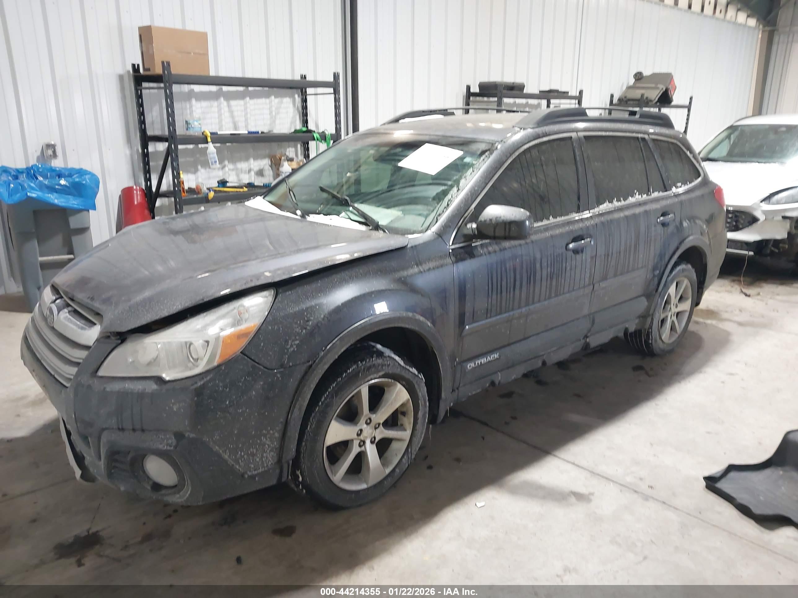 SUBARU OUTBACK image 2