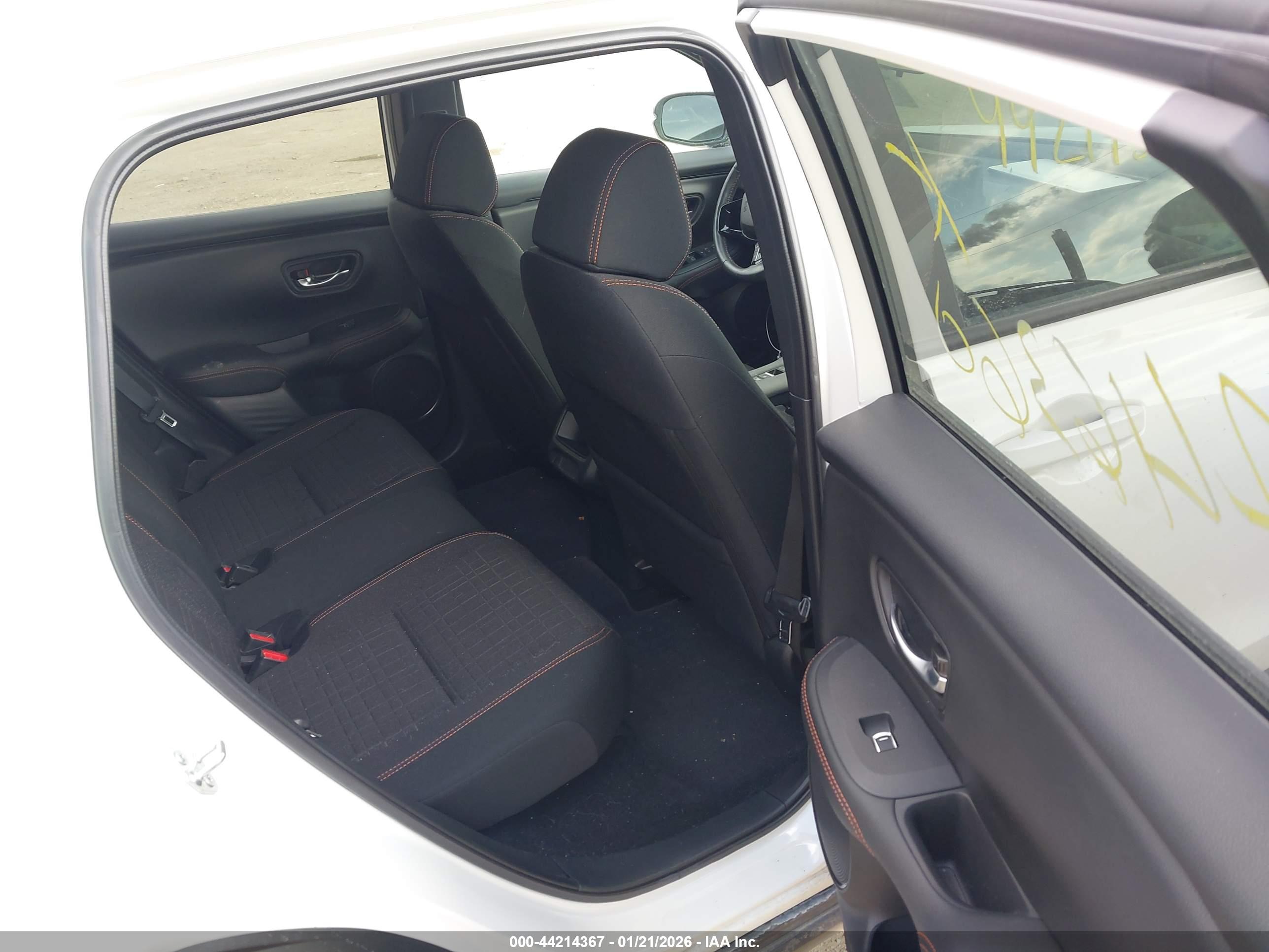 HONDA HR-V image 8