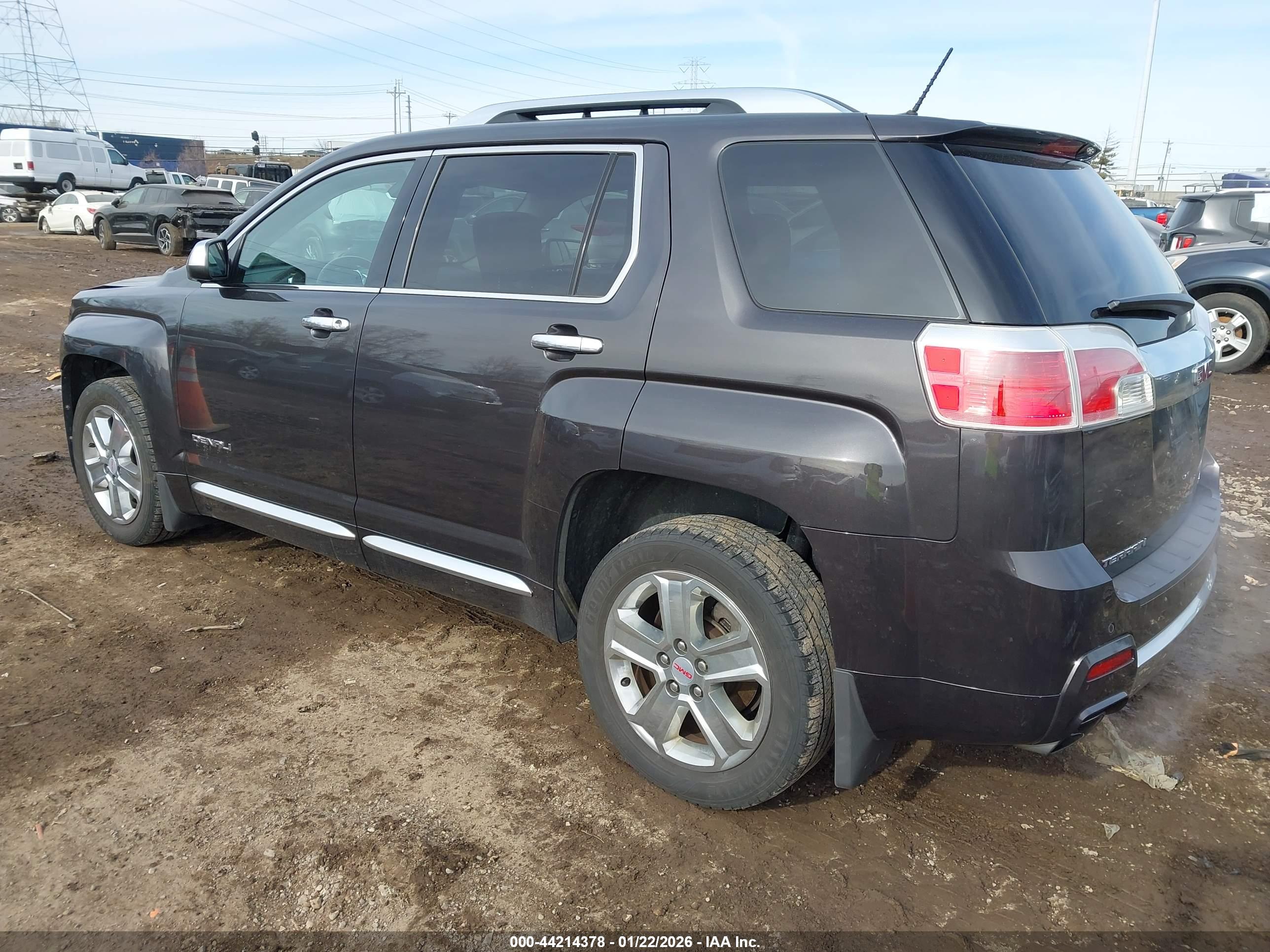 GMC TERRAIN image 3