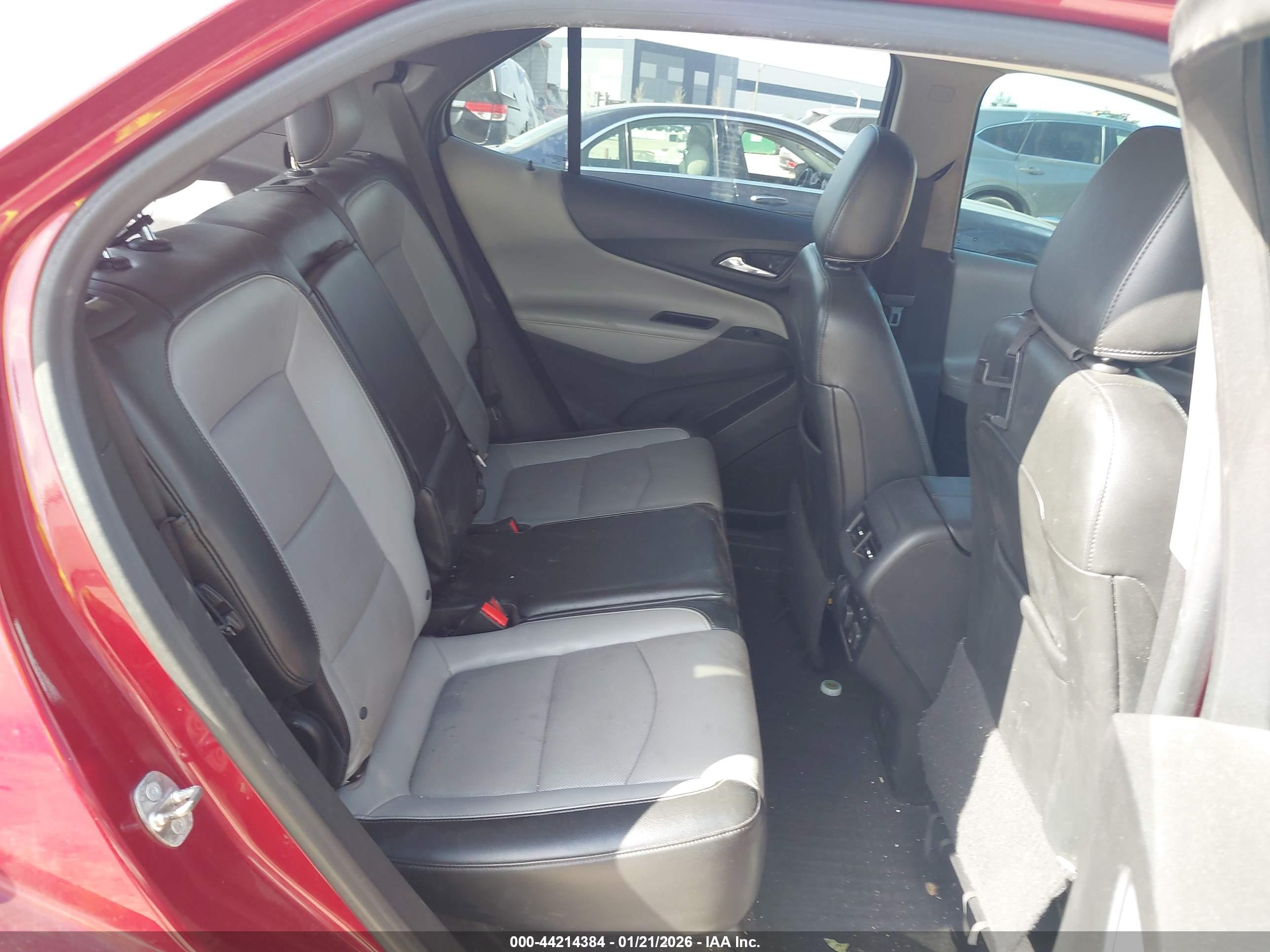 CHEVROLET EQUINOX image 8