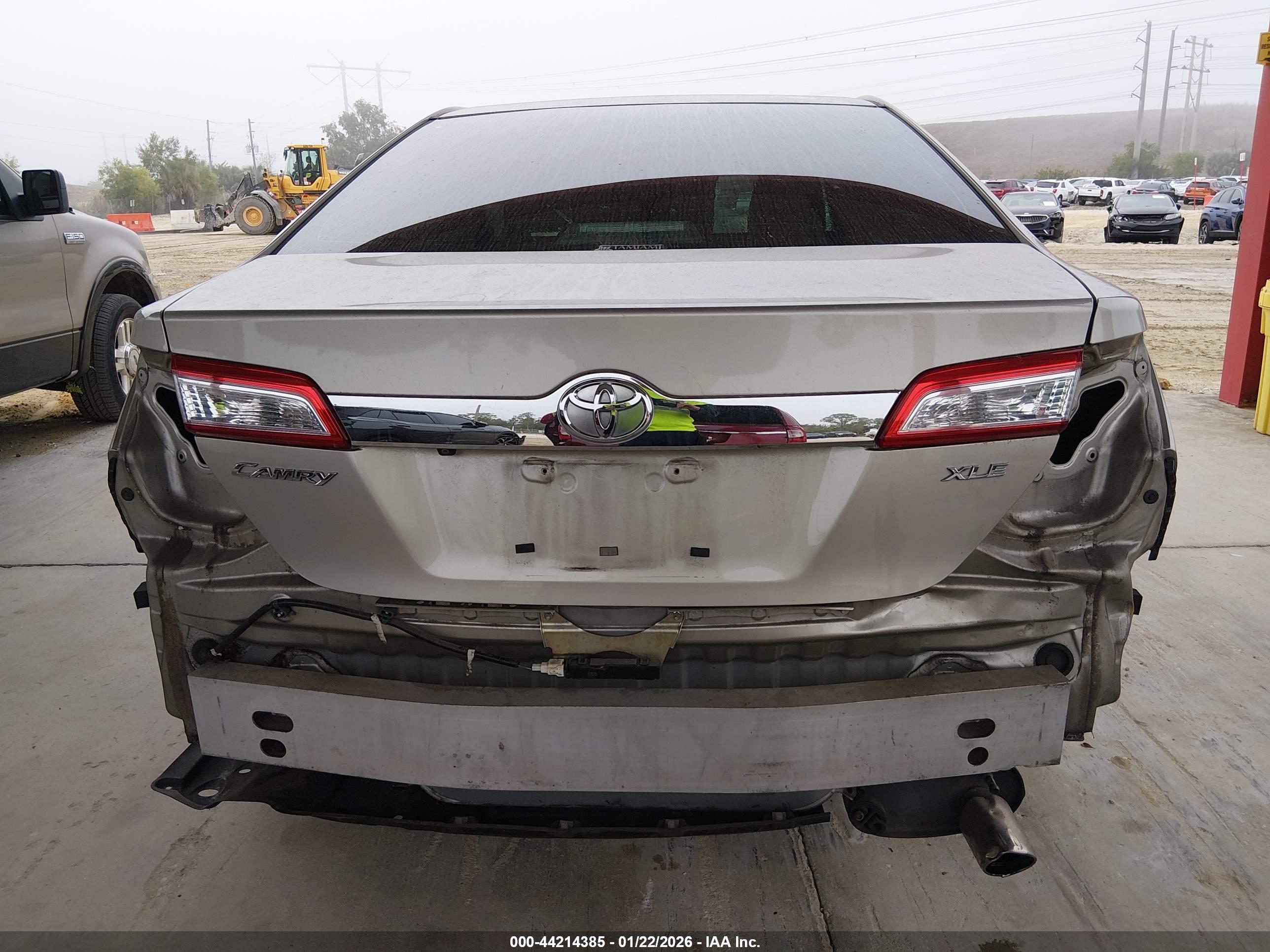 TOYOTA CAMRY image 6