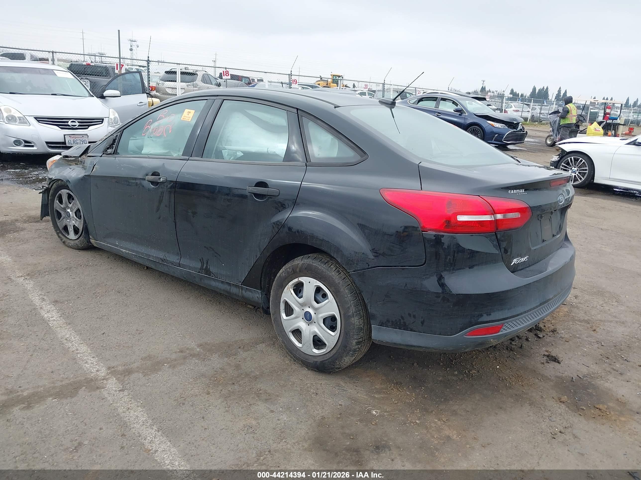 FORD FOCUS image 3