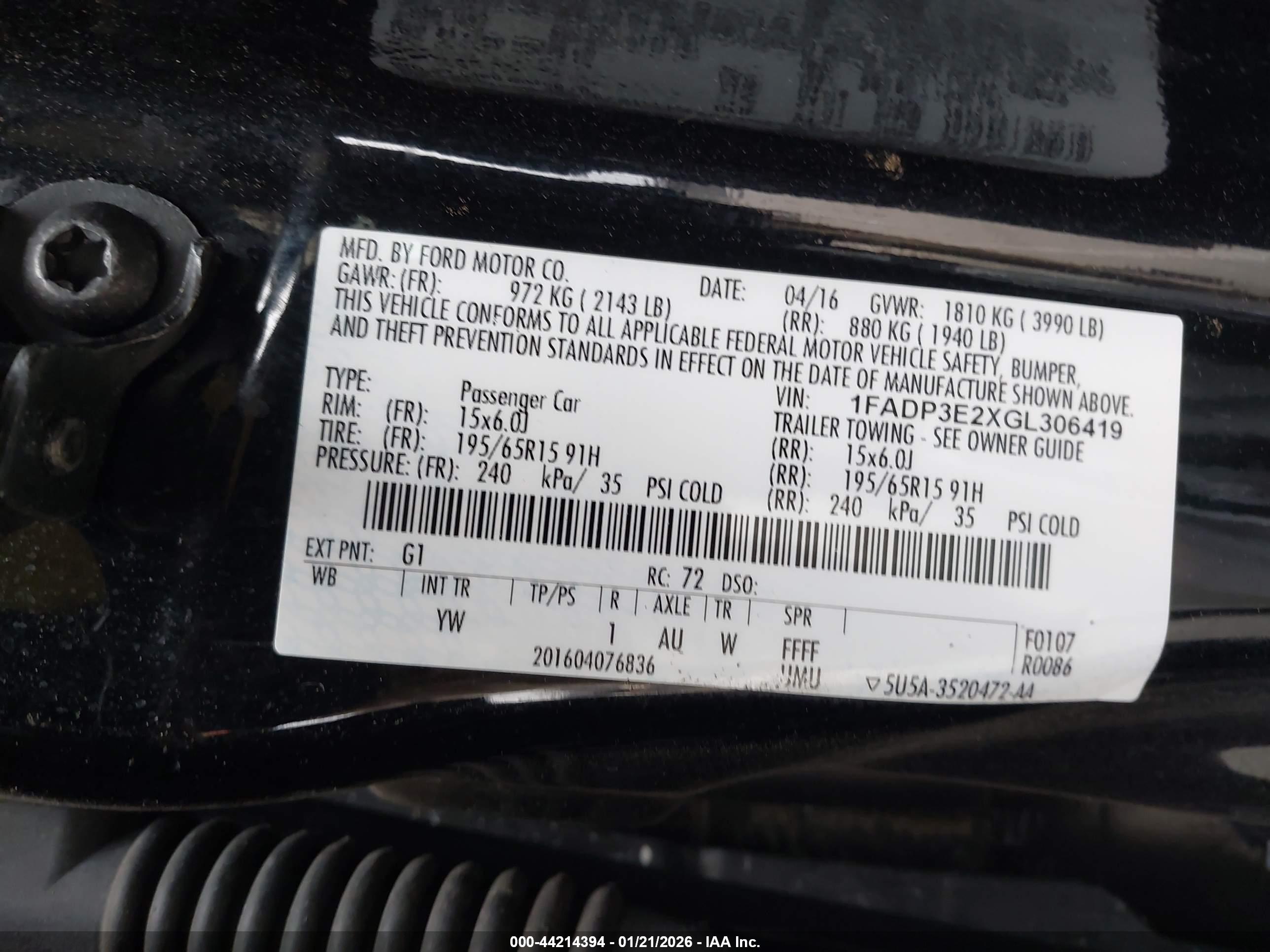 FORD FOCUS image 9
