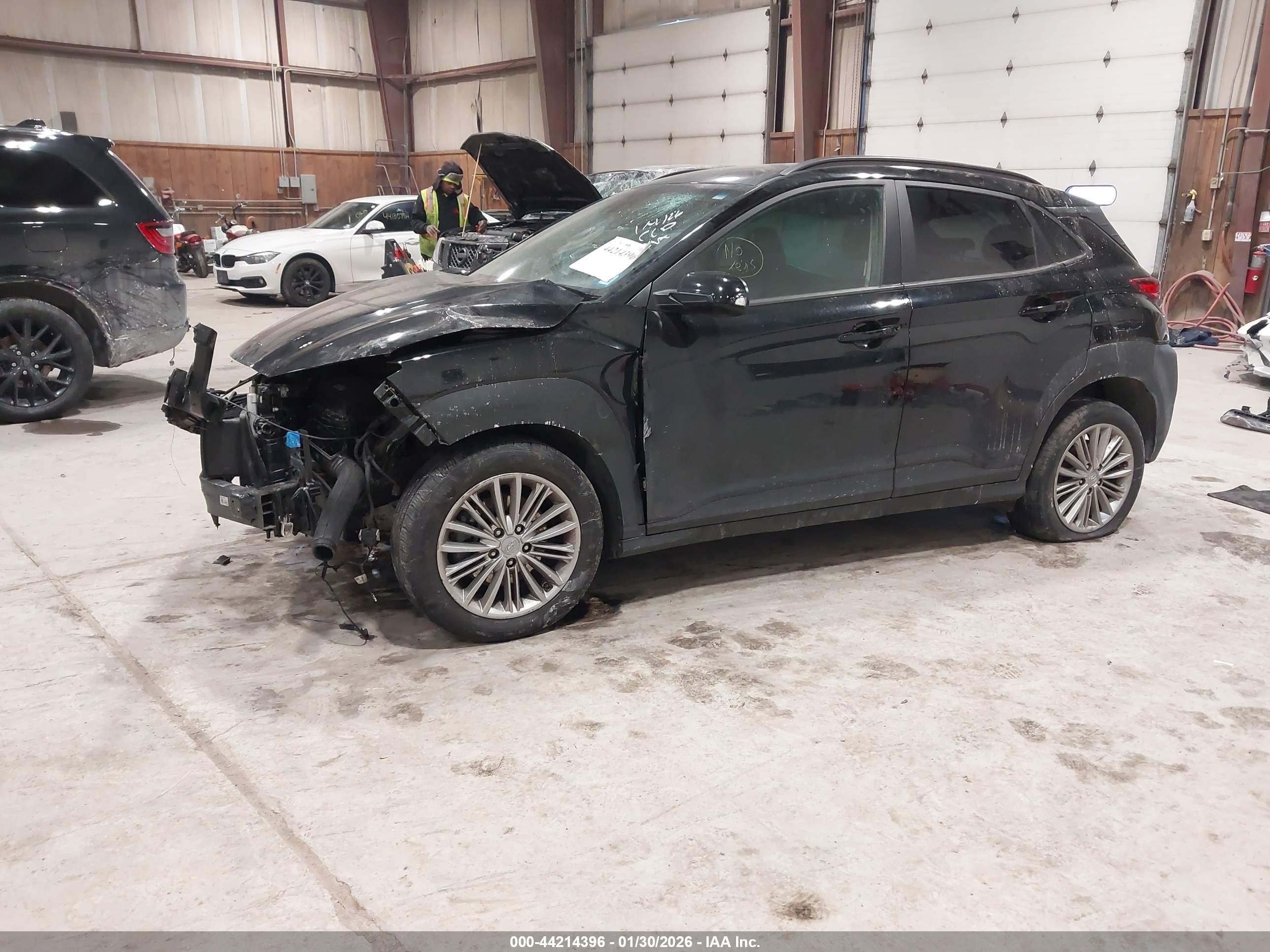 HYUNDAI KONA image 2
