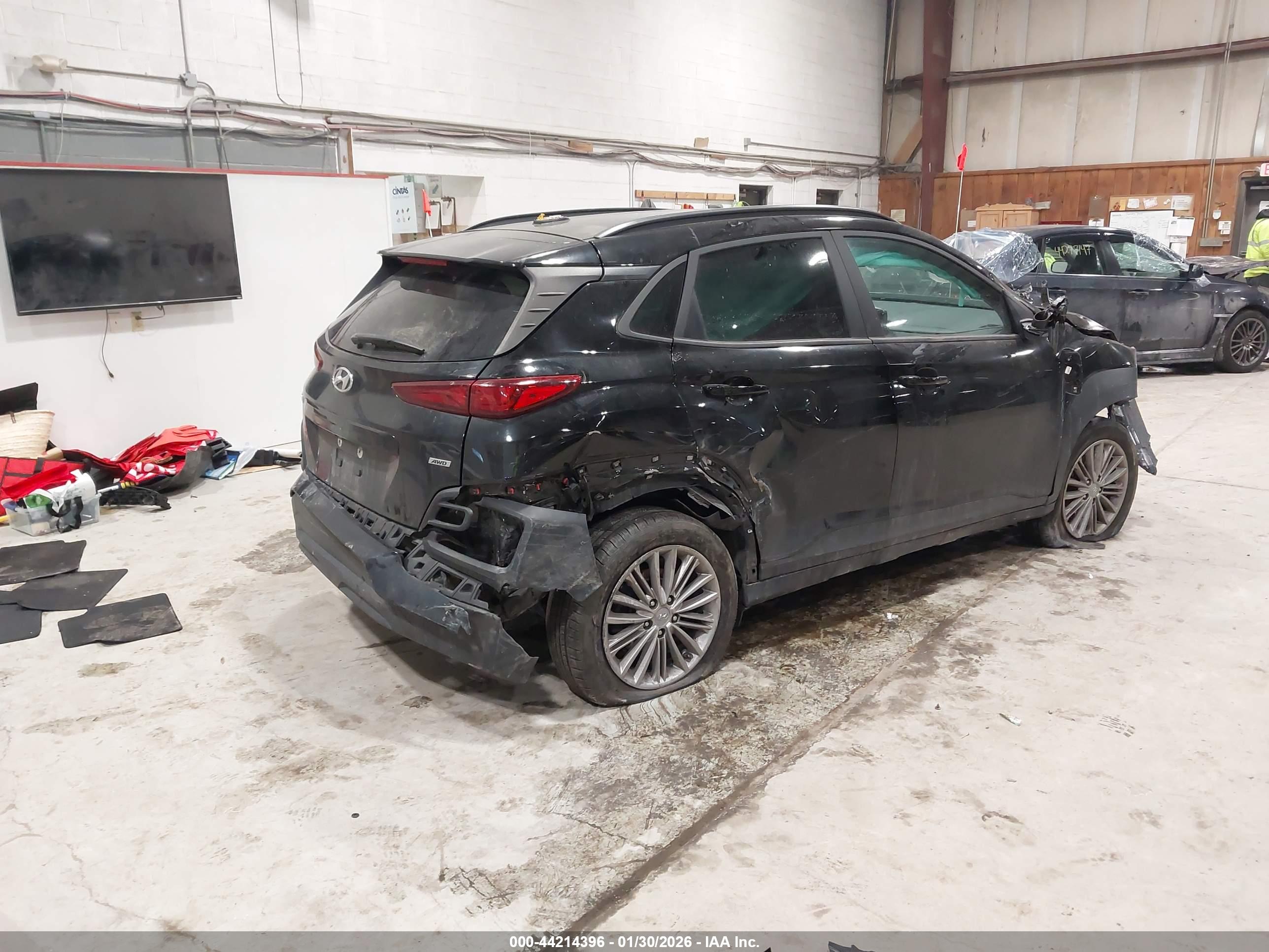 HYUNDAI KONA image 4