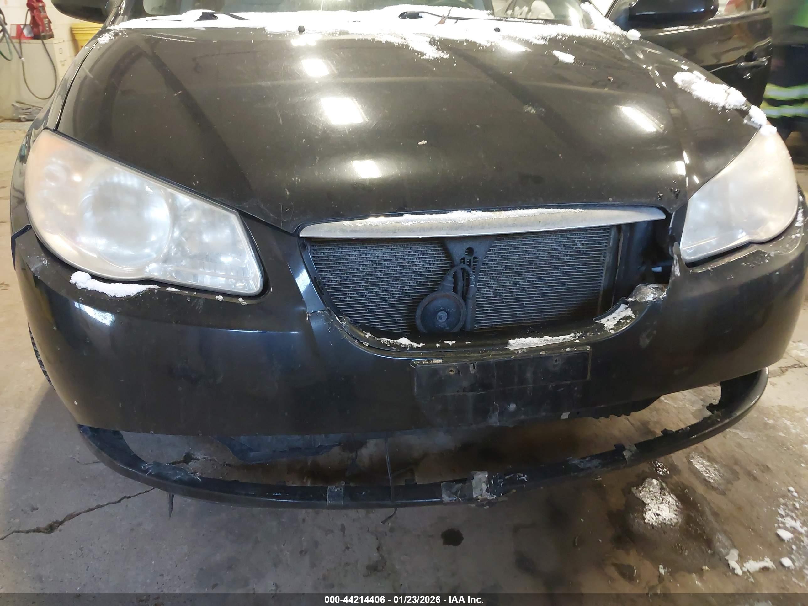 HYUNDAI ELANTRA image 6
