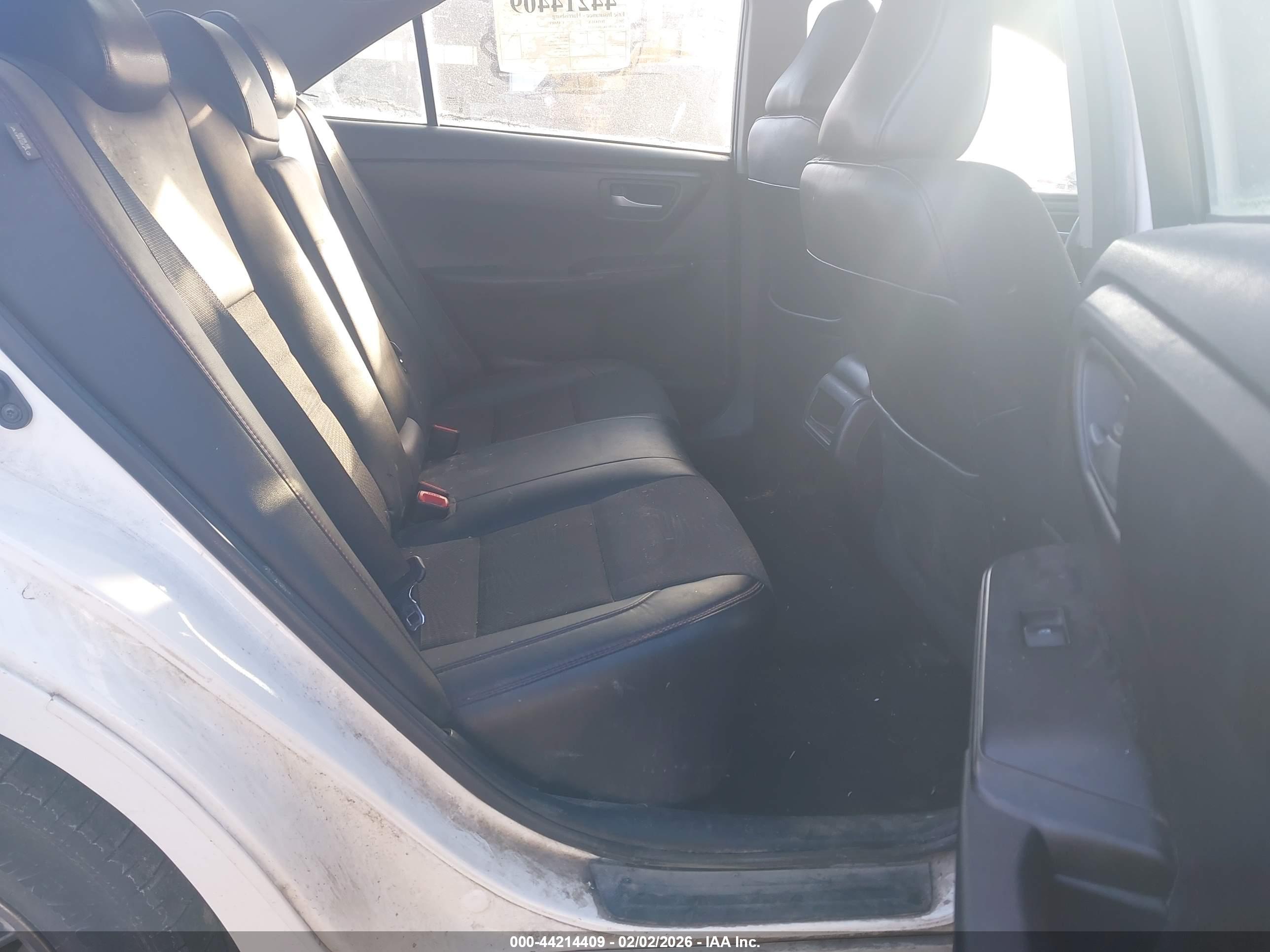 TOYOTA CAMRY image 8