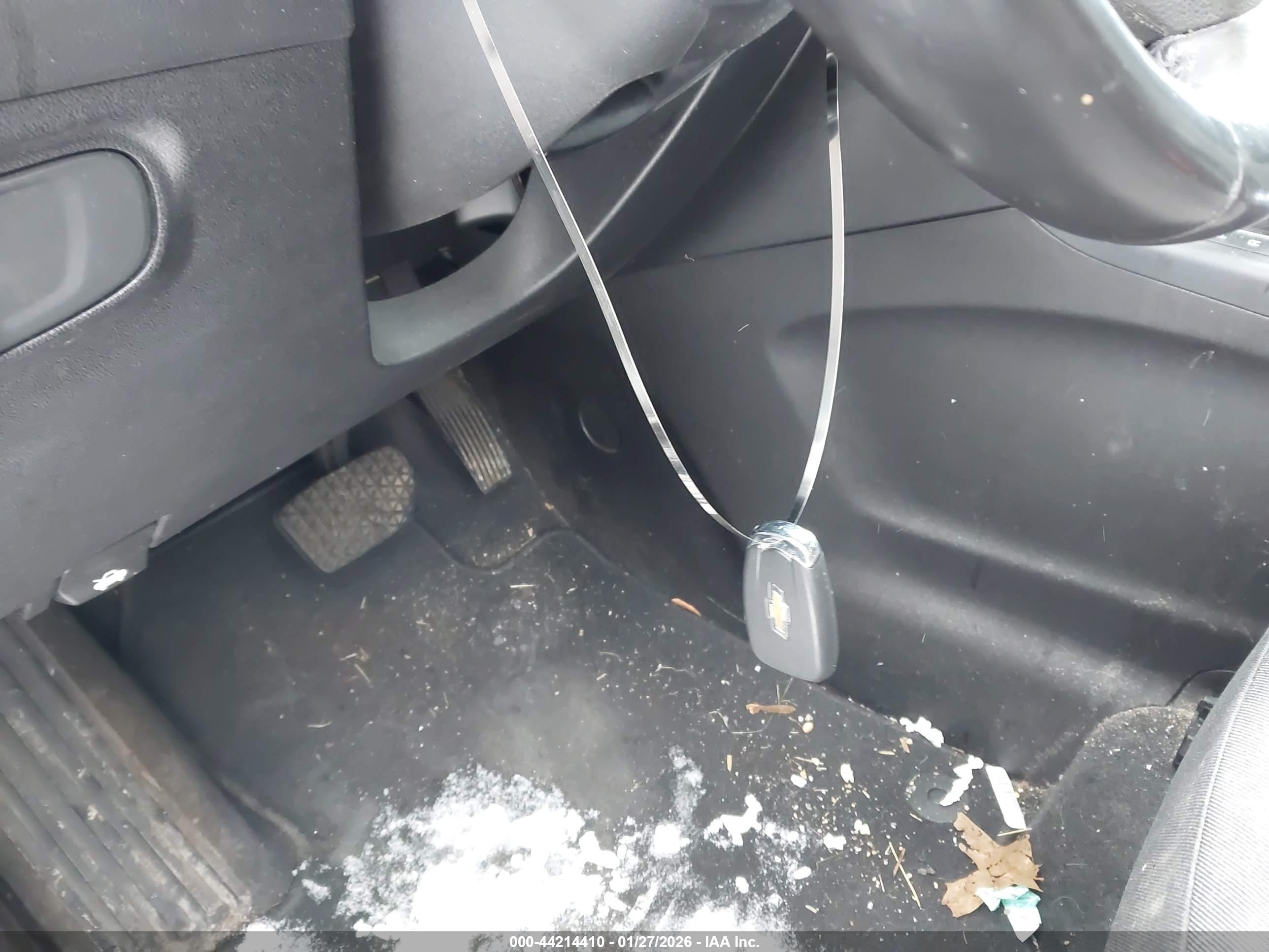 CHEVROLET EQUINOX image 11