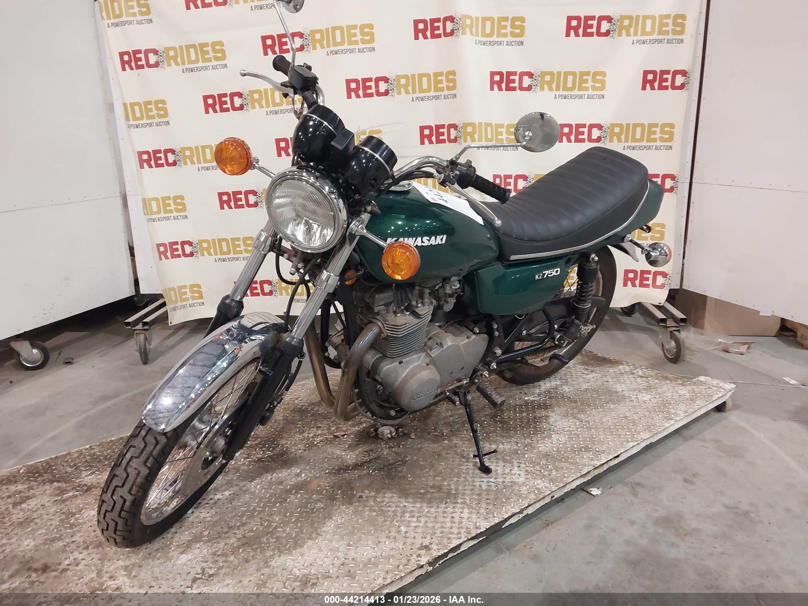 KAWASAKI VN750 image 2