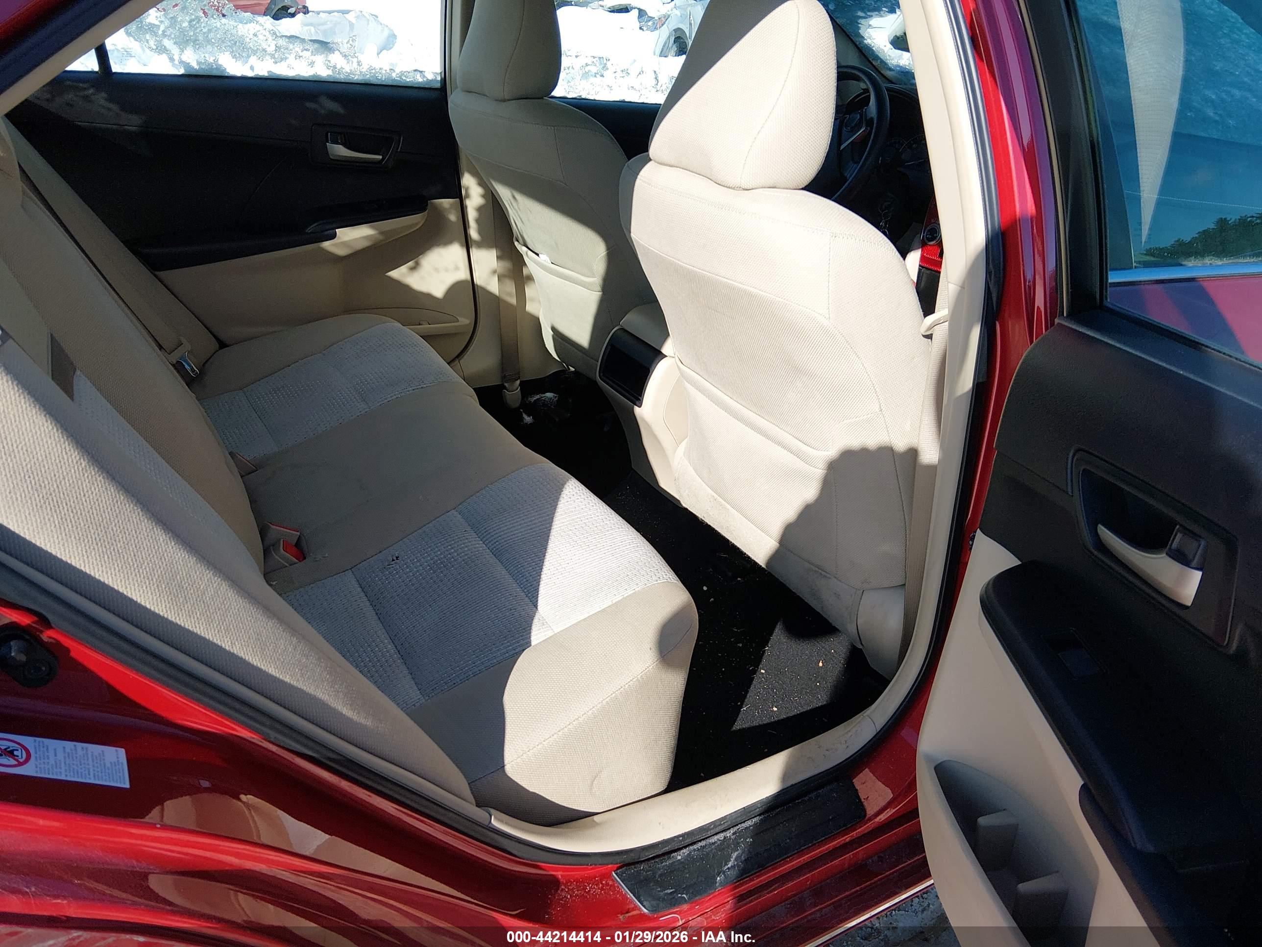 TOYOTA CAMRY image 8