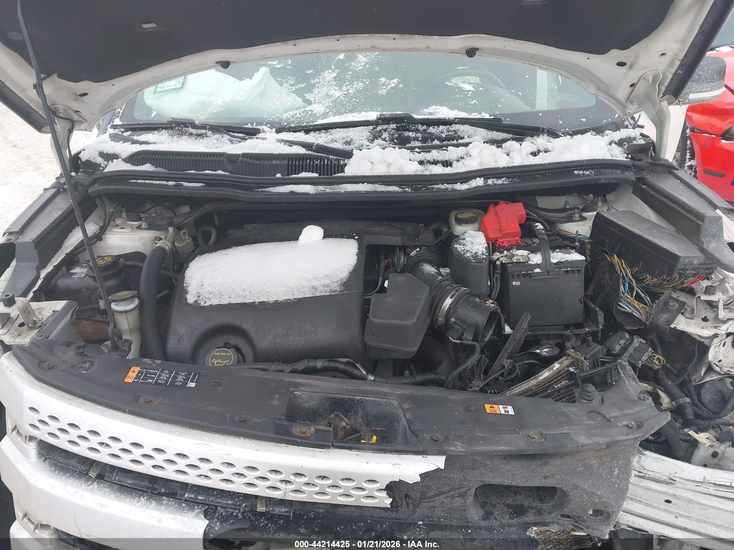 FORD EXPLORER image 10