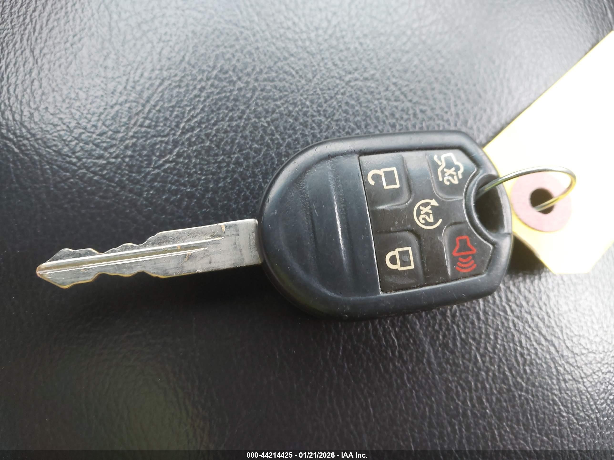 FORD EXPLORER image 11