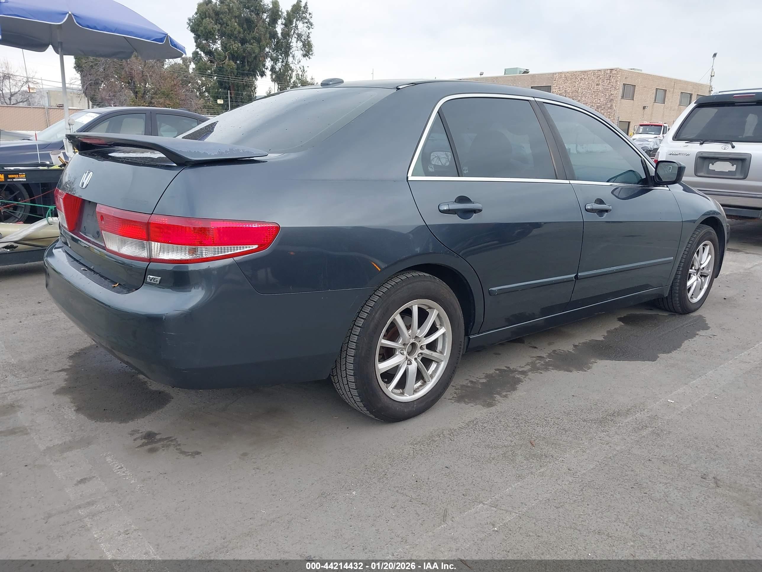 HONDA ACCORD image 4