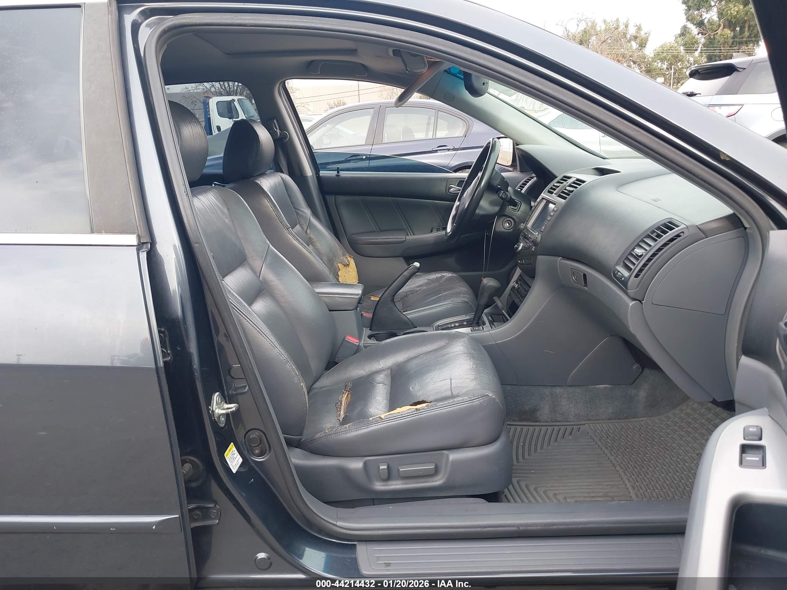 HONDA ACCORD image 5