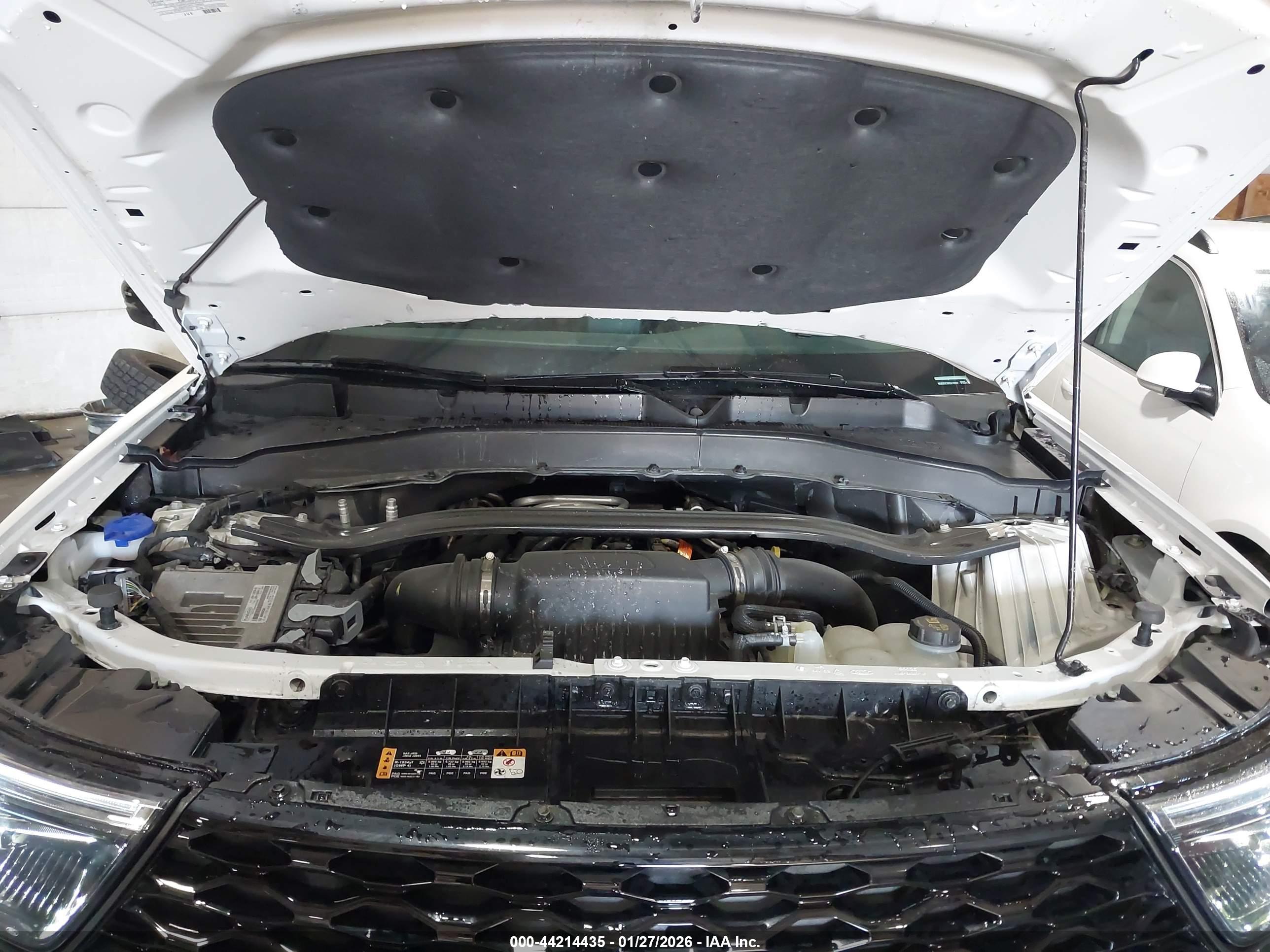 FORD EXPLORER image 10