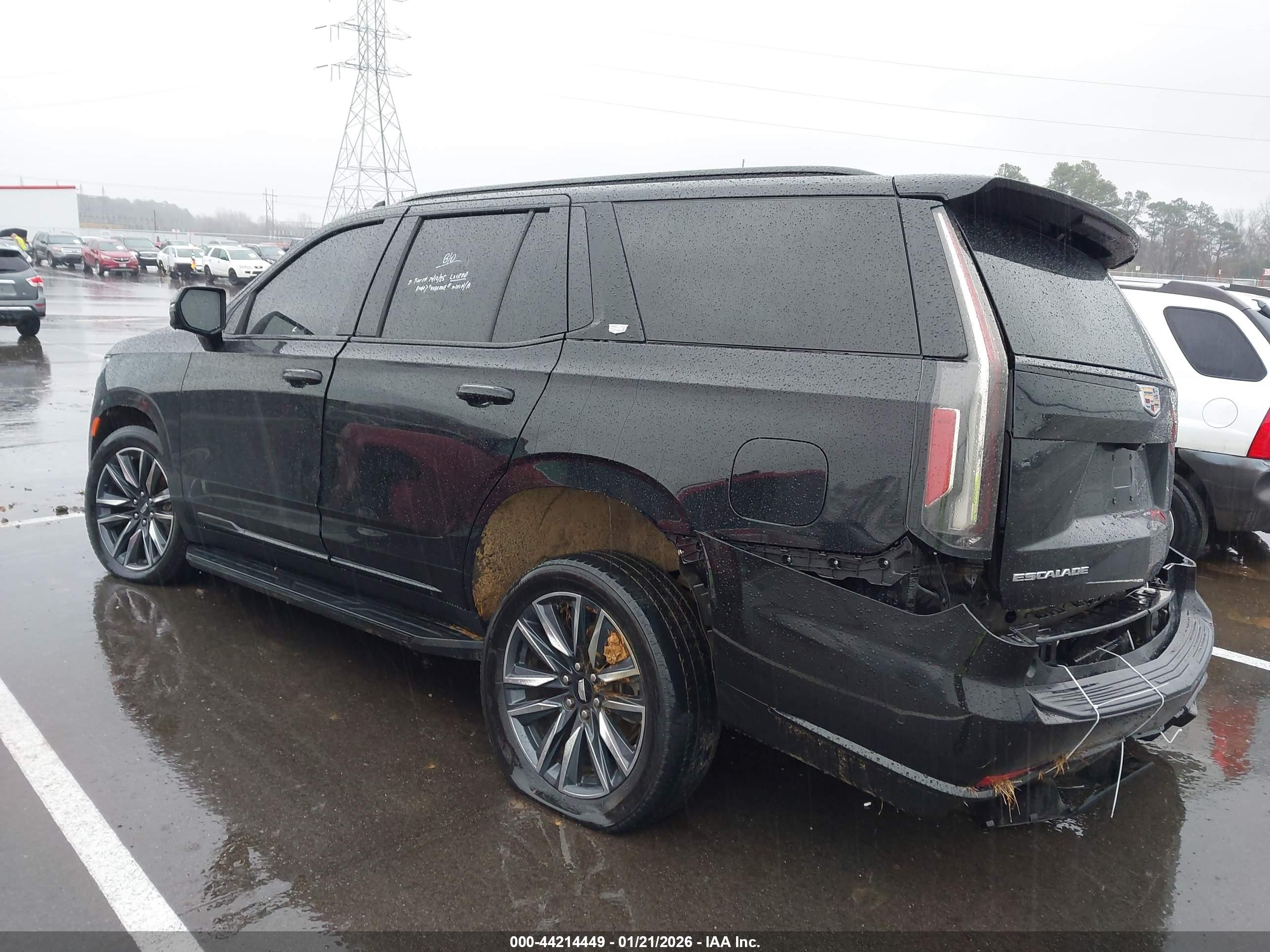 CADILLAC ESCALADE image 3