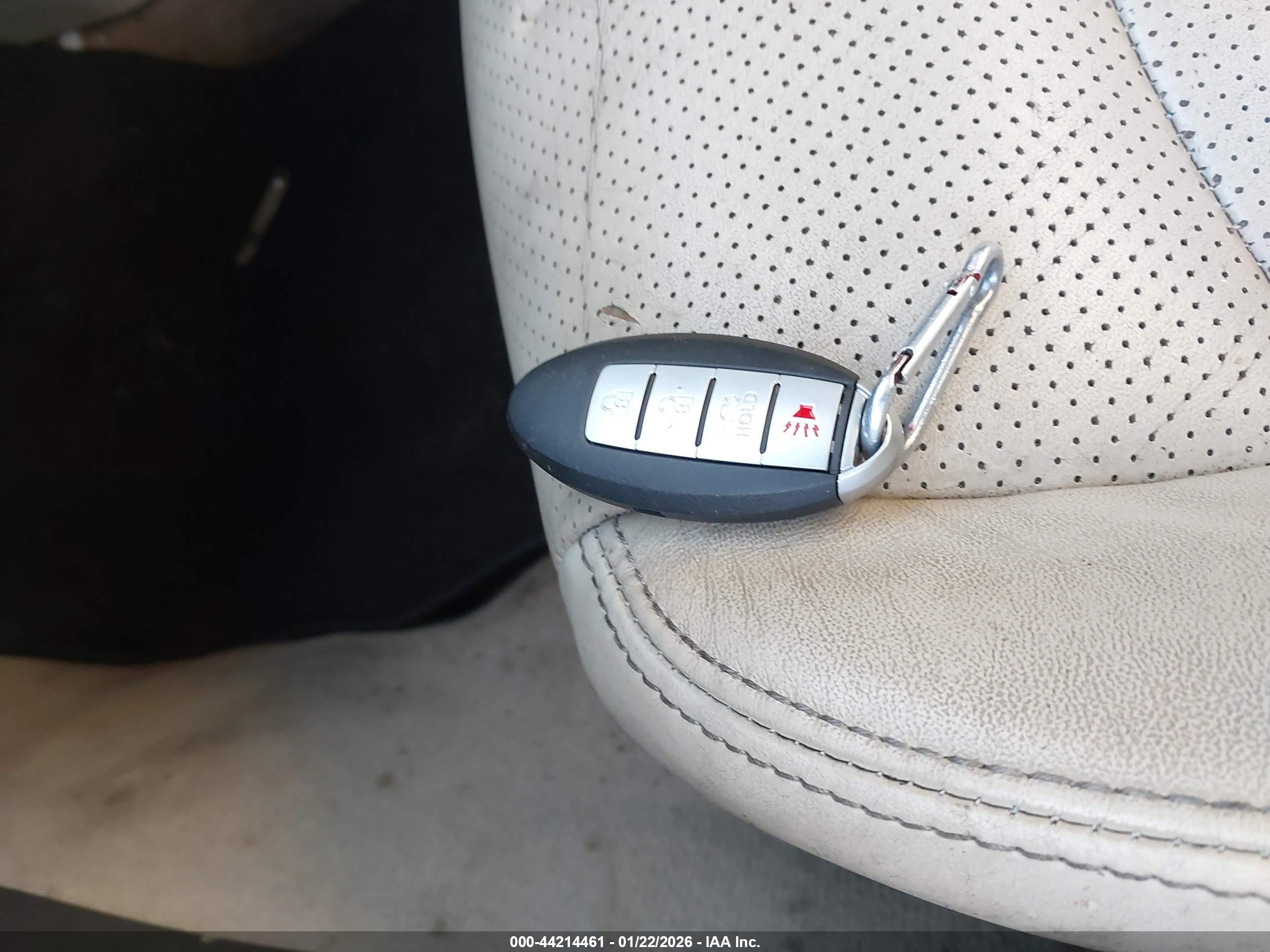 INFINITI G37X image 11