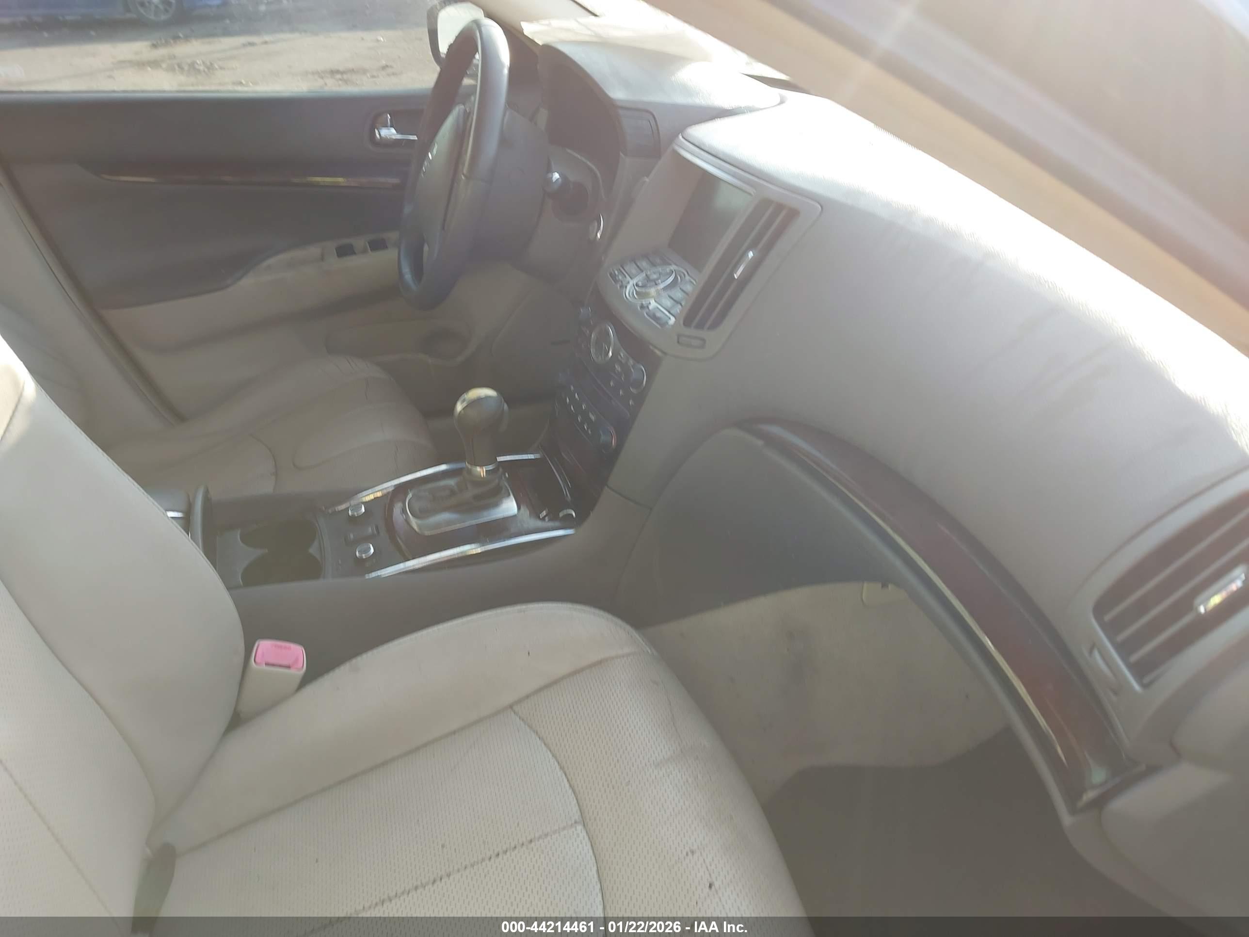 INFINITI G37X image 5