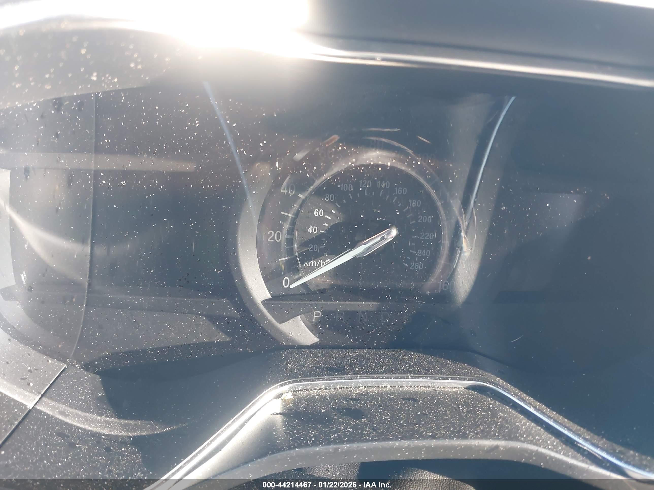 FORD FUSION image 7