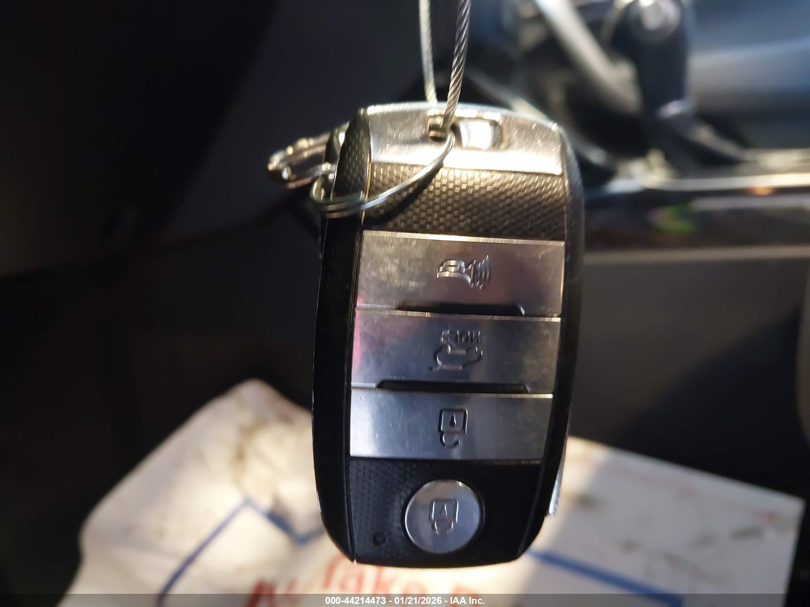 KIA SORENTO image 11