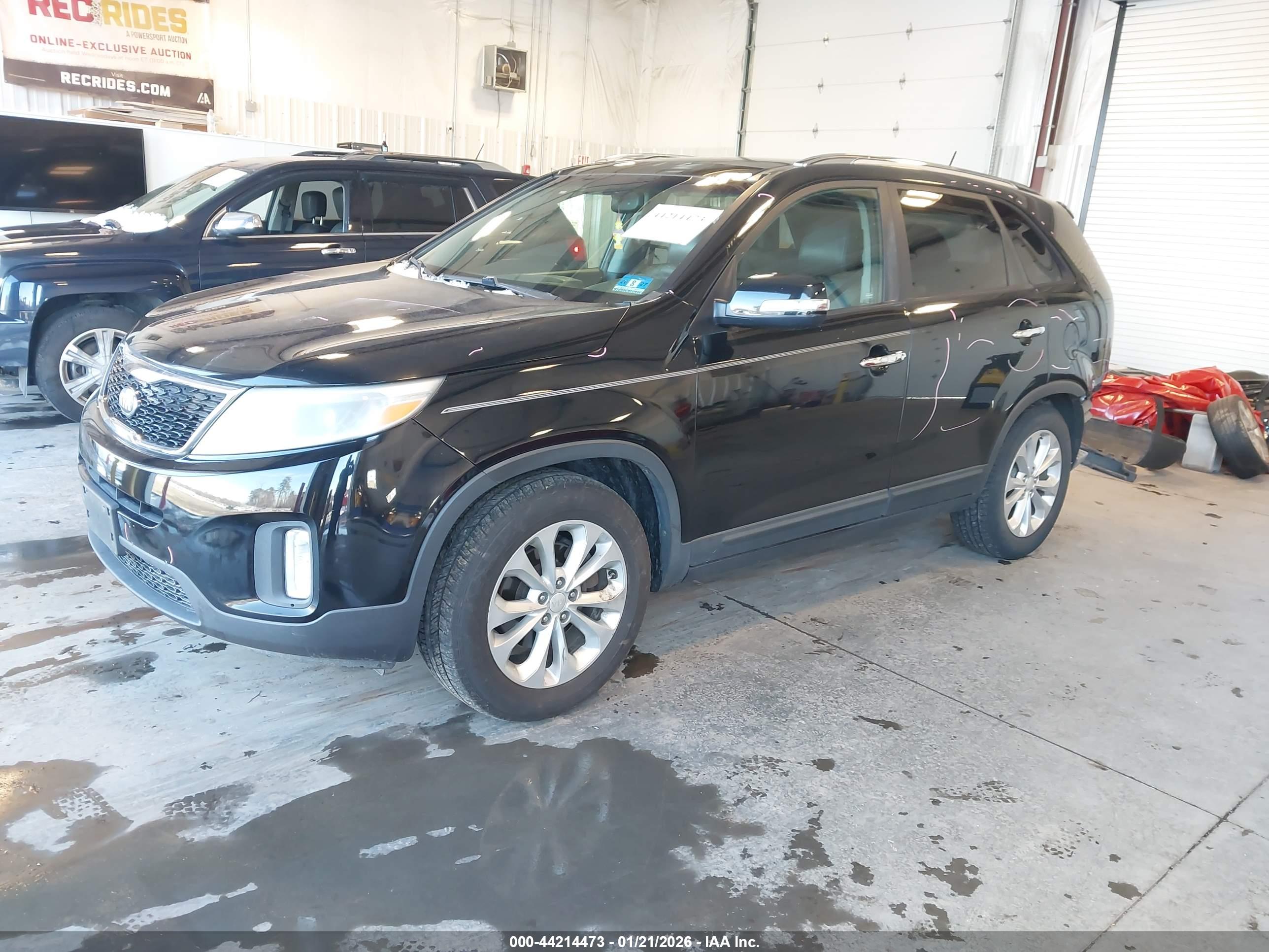 KIA SORENTO image 2
