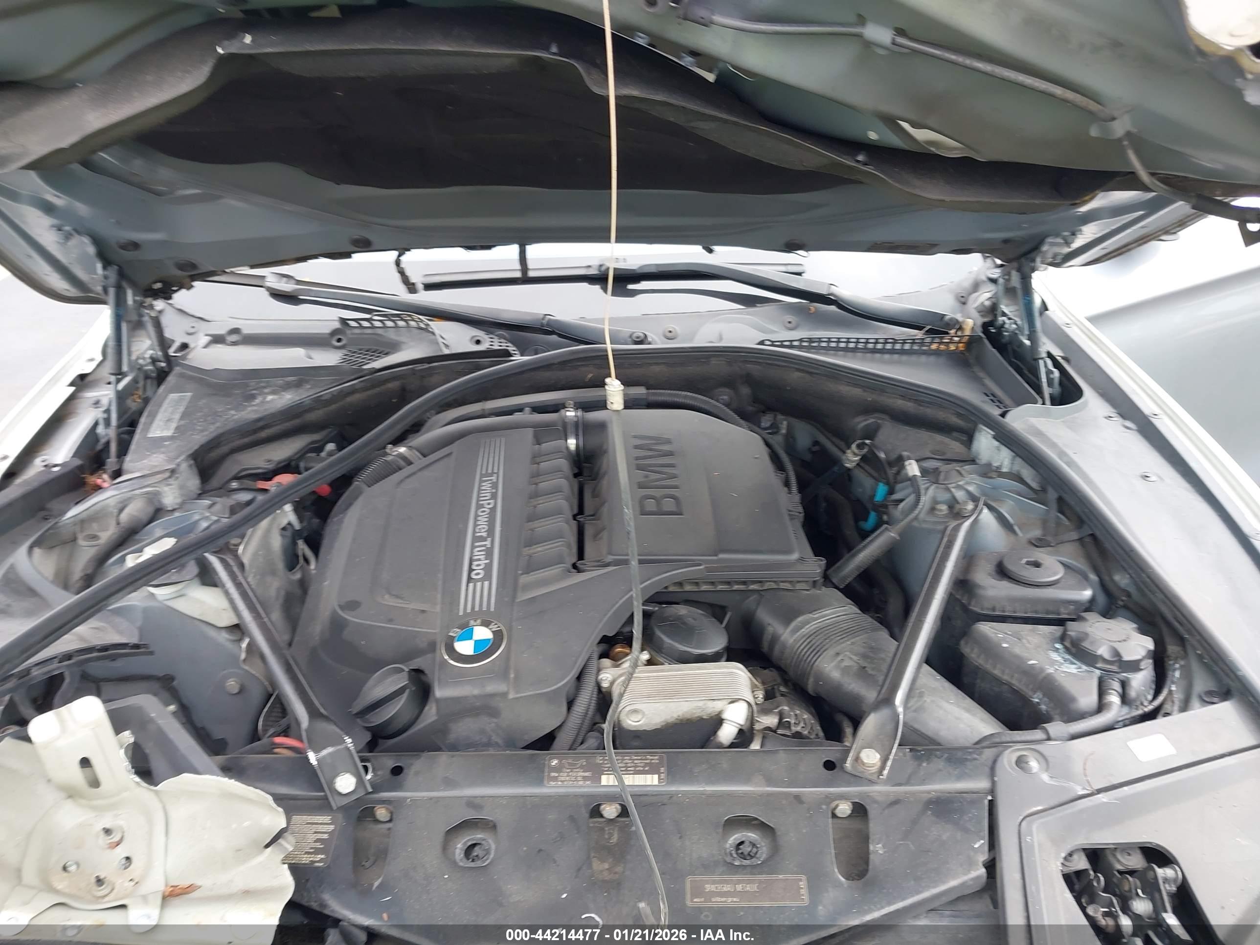 BMW 535I image 10
