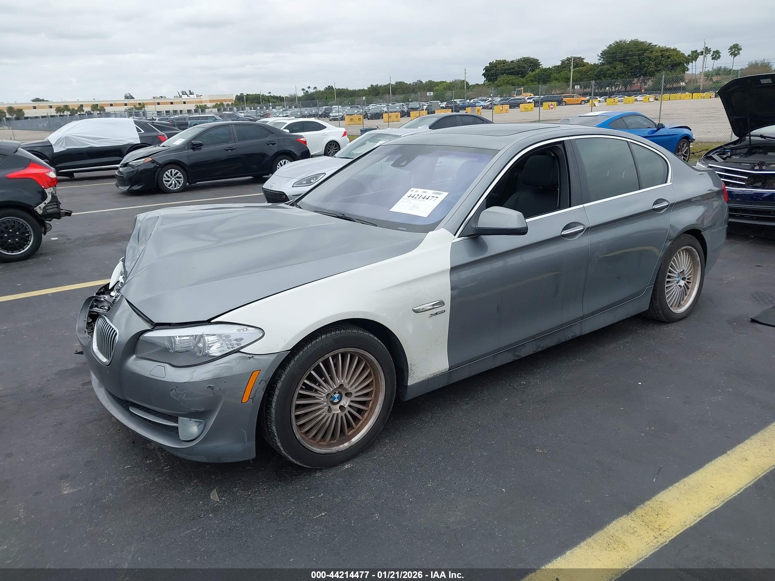 BMW 535I image 2
