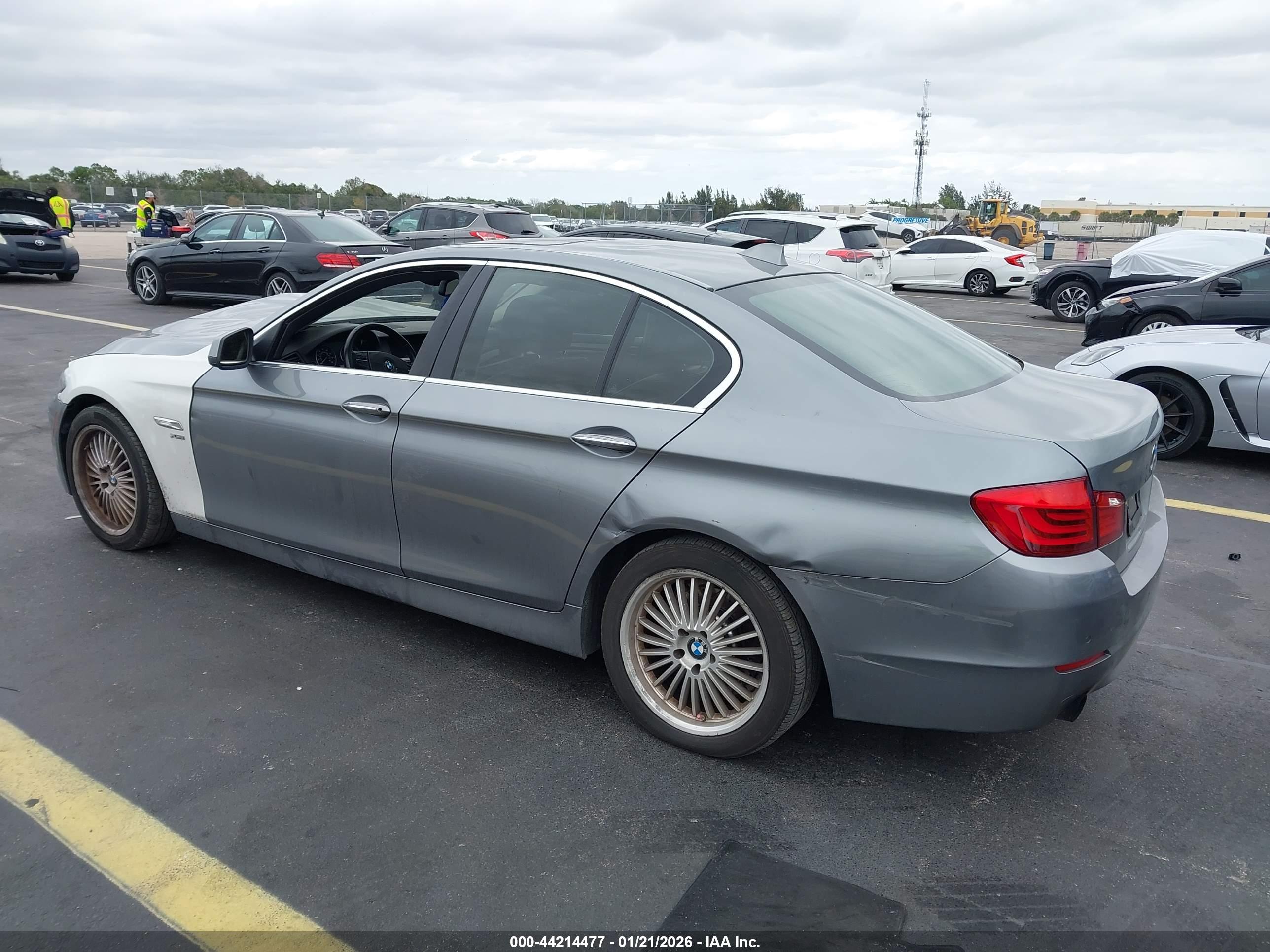 BMW 535I image 3