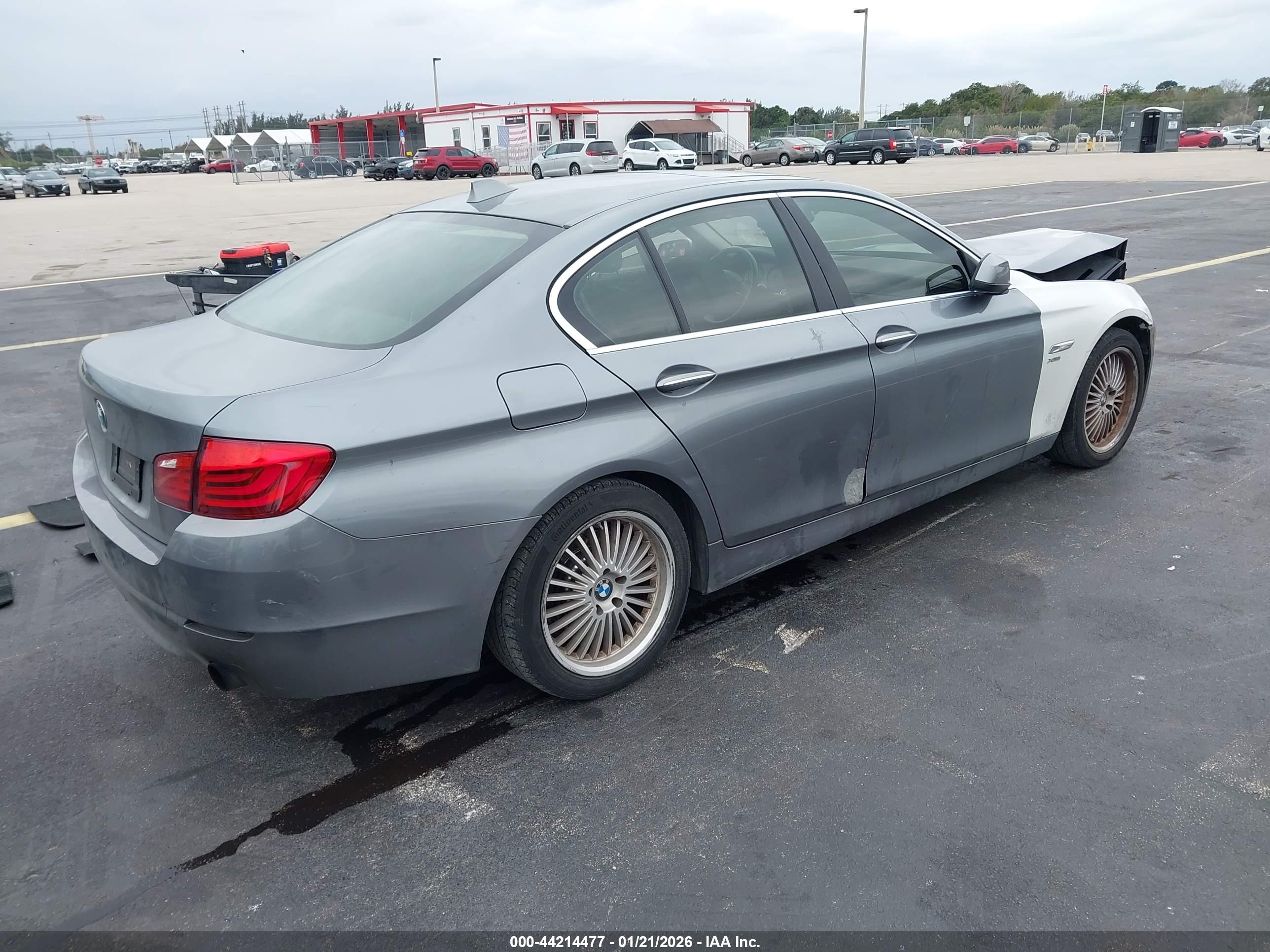 BMW 535I image 4