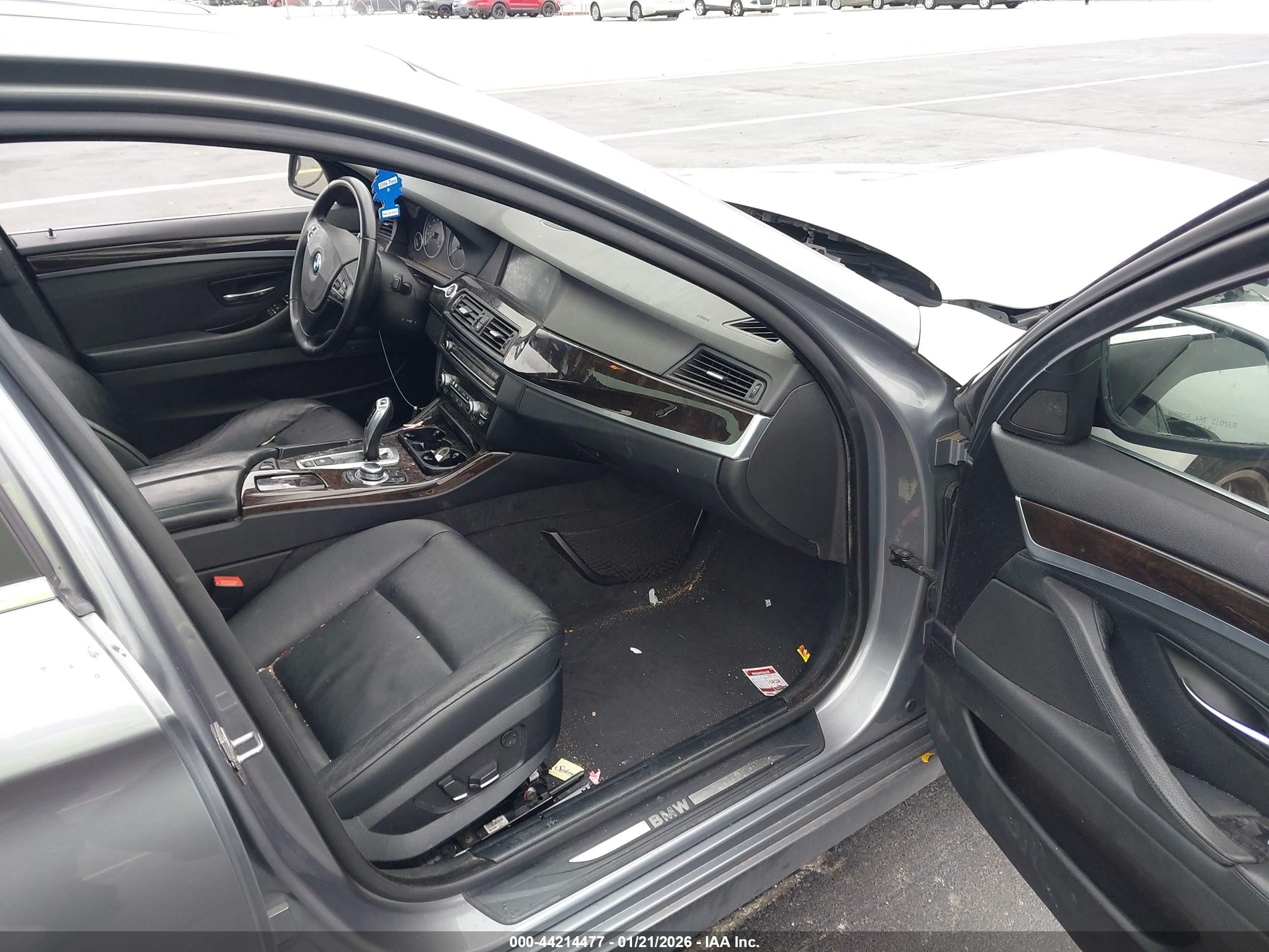 BMW 535I image 5