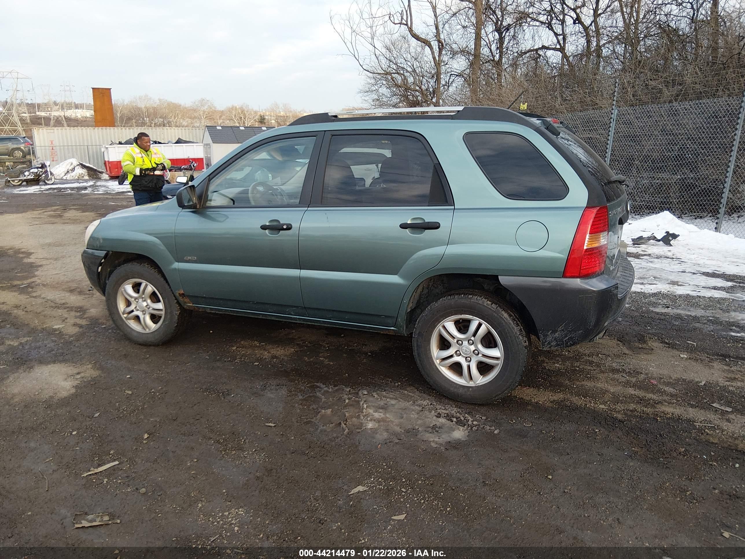 KIA SPORTAGE image 3