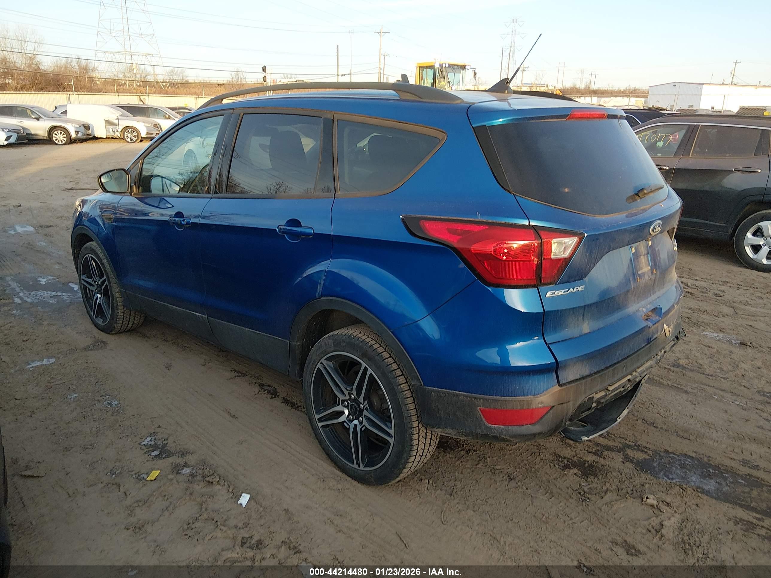 FORD ESCAPE image 3