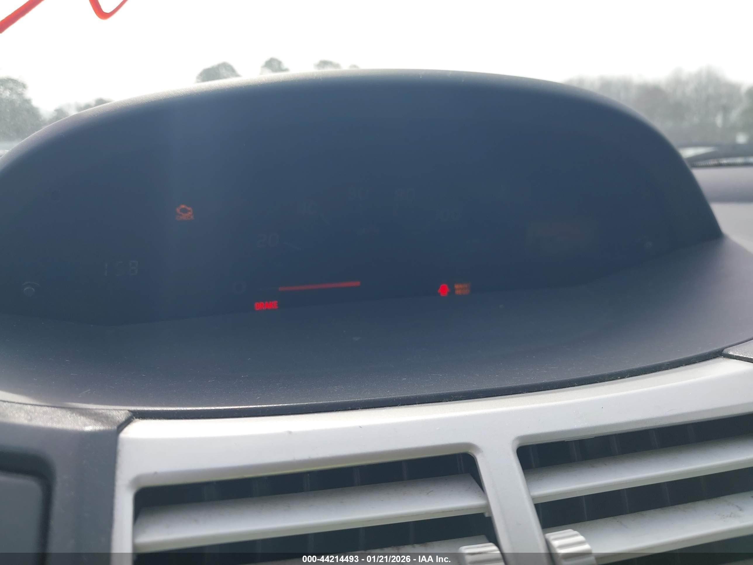 TOYOTA YARIS image 7