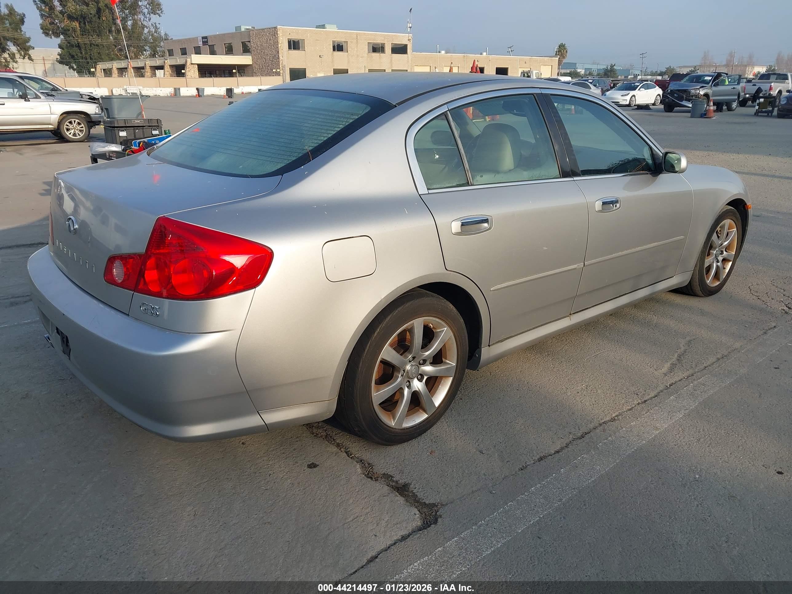 INFINITI G35 image 4