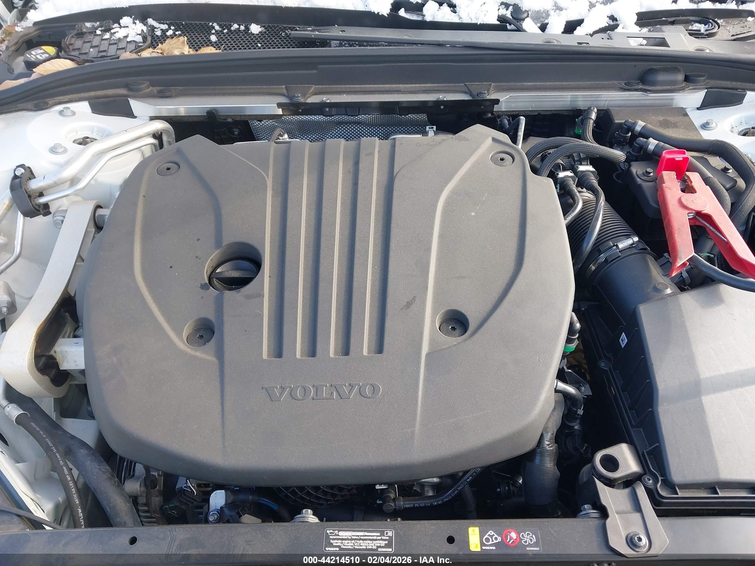 VOLVO V60 image 10