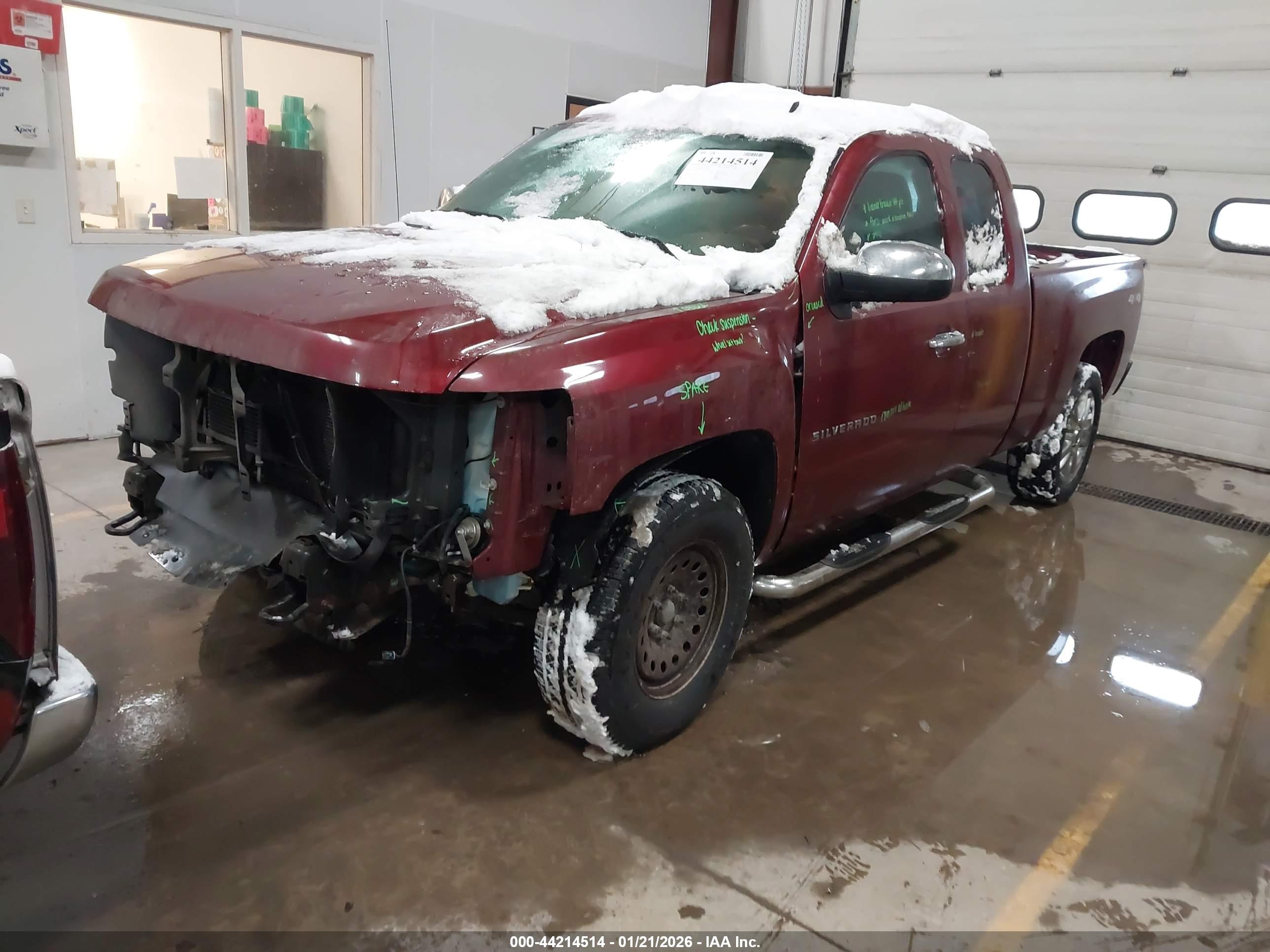 CHEVROLET SILVERADO image 2